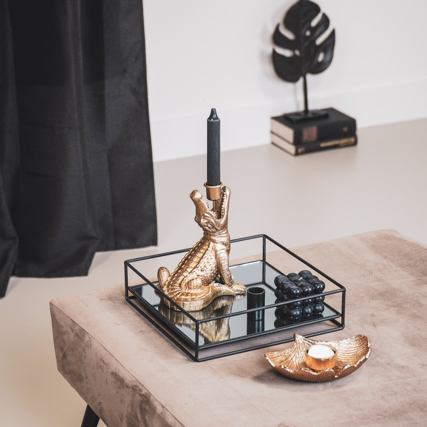 HV Crocodile Candleholder Gold15x18x12 cm