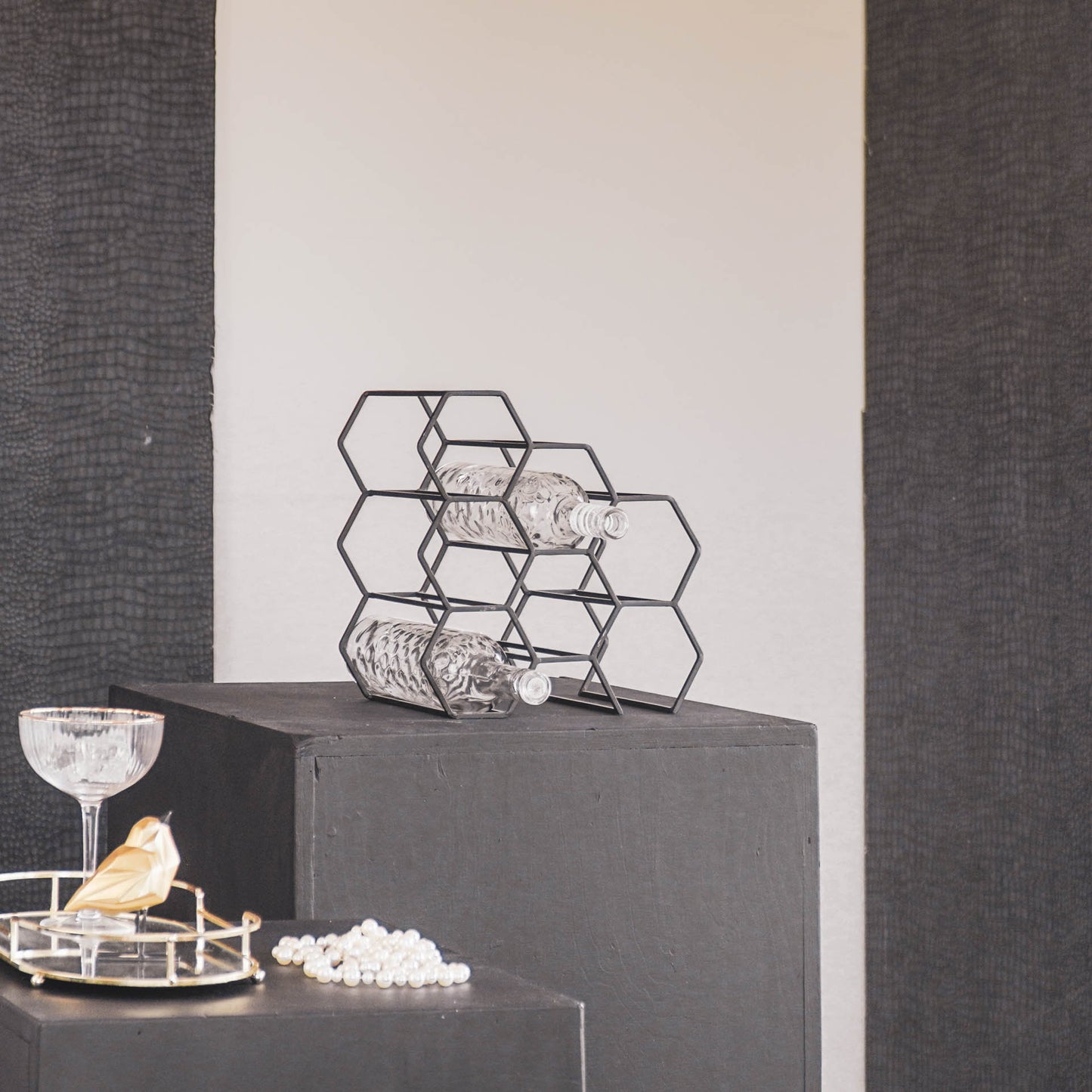 Wine Rack - Metal - Black - 6 bottles - 28x19x29cm