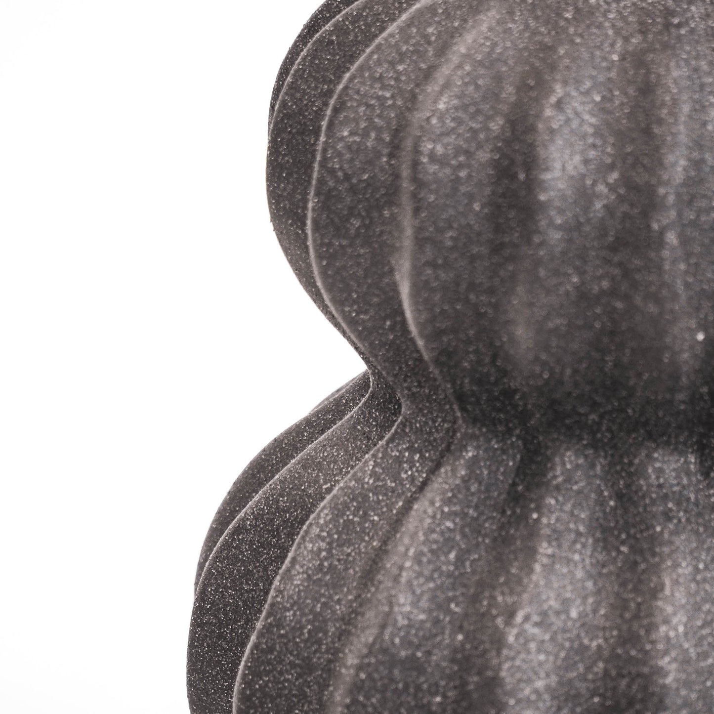 HV Organic Shape Vase - Black -15x15x24