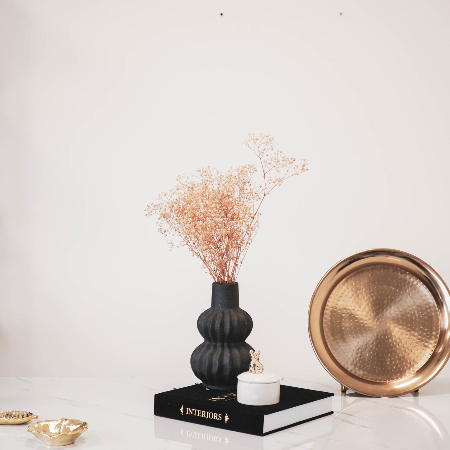HV Organic Shape Vase - Black -15x15x24