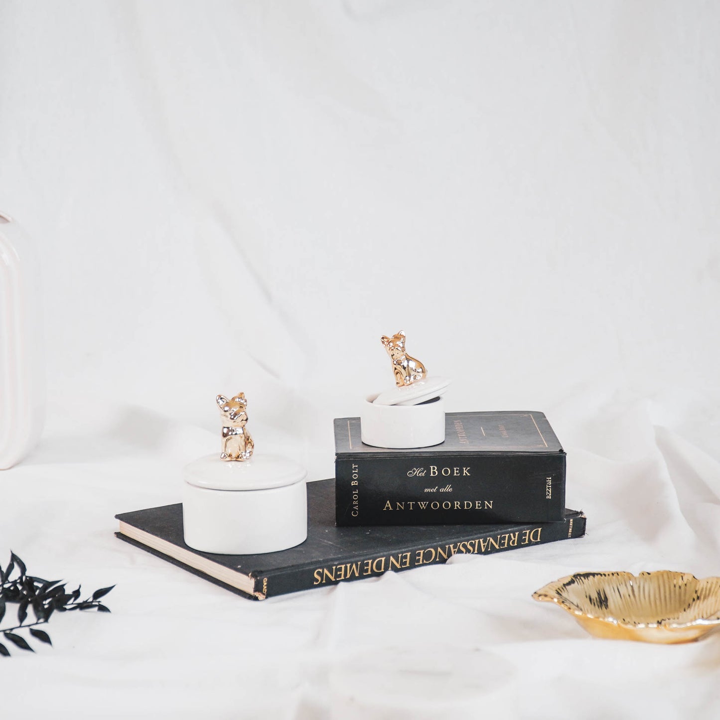 HV White Jar with Golden Dog-6x6x8