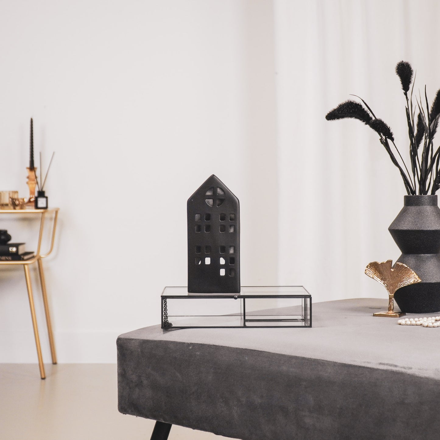 HV House Tealight Holder- Black - 8,5x6,5x19,5cm