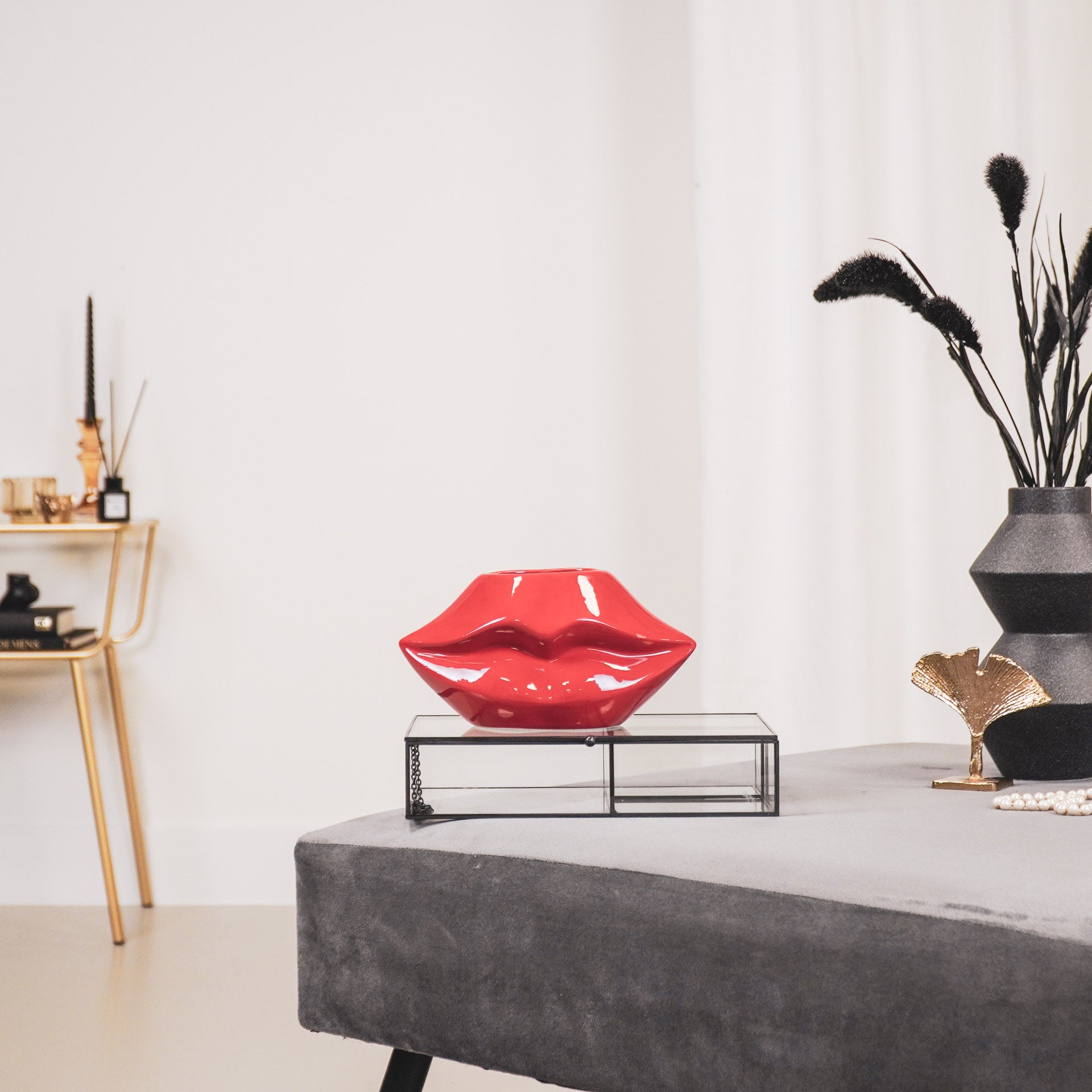 Pot - Lip - Ceramic - Red- 21x19x11cm