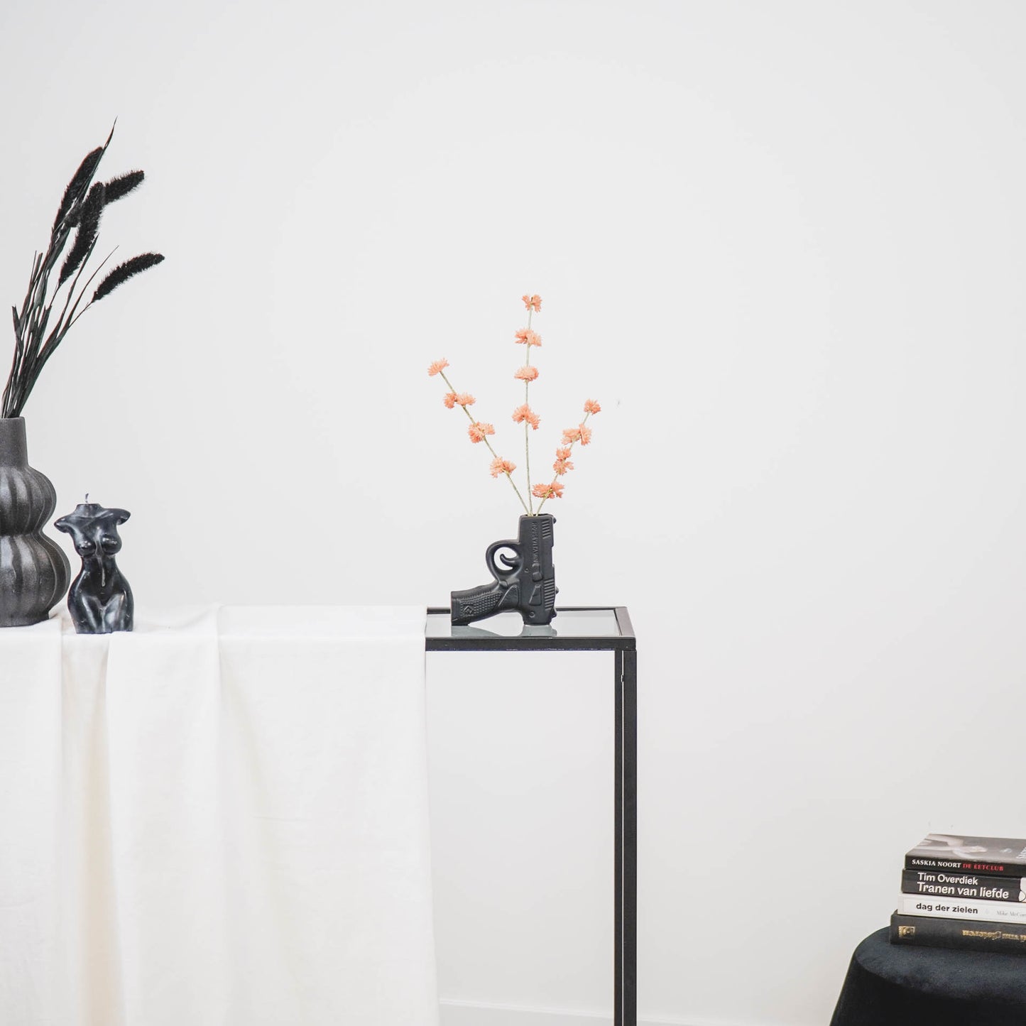 Vase - Gun - Ceramics - Black - 12x5x12cm