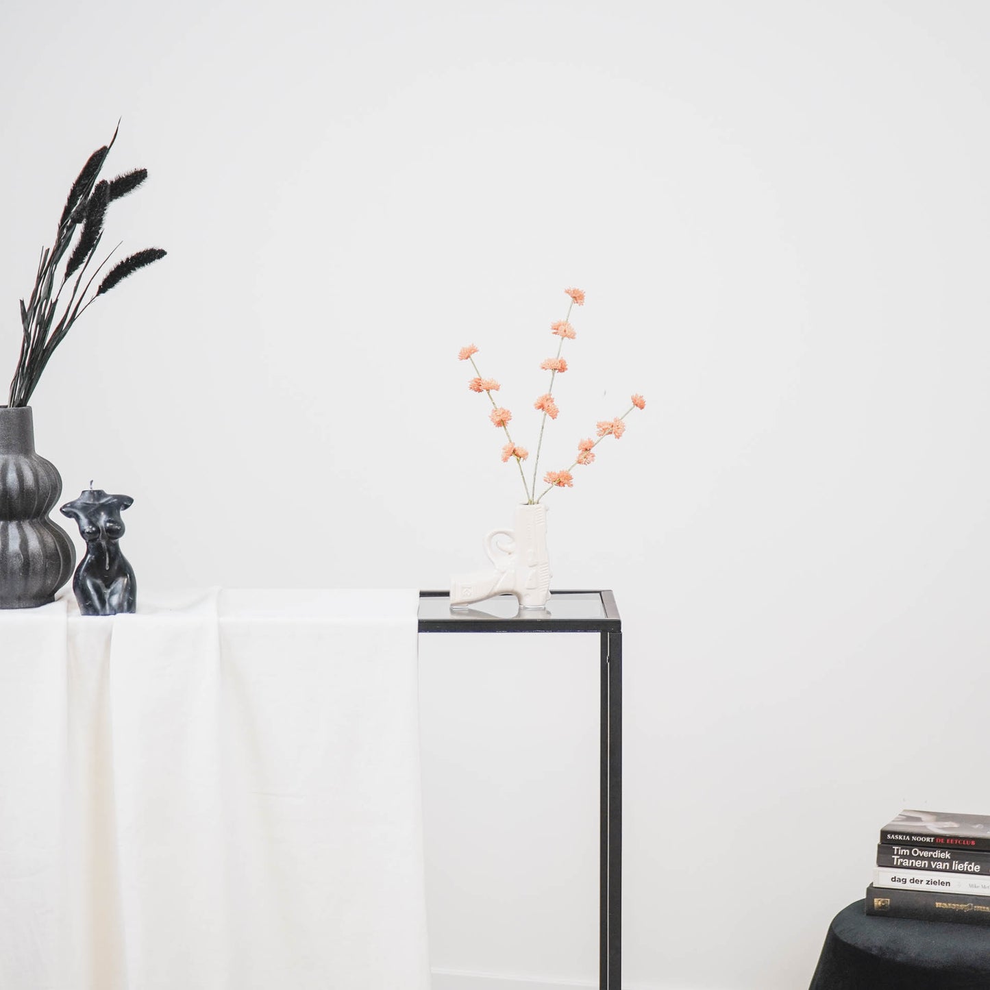Vase - Gun - Ceramics - White - 12x5x12cm