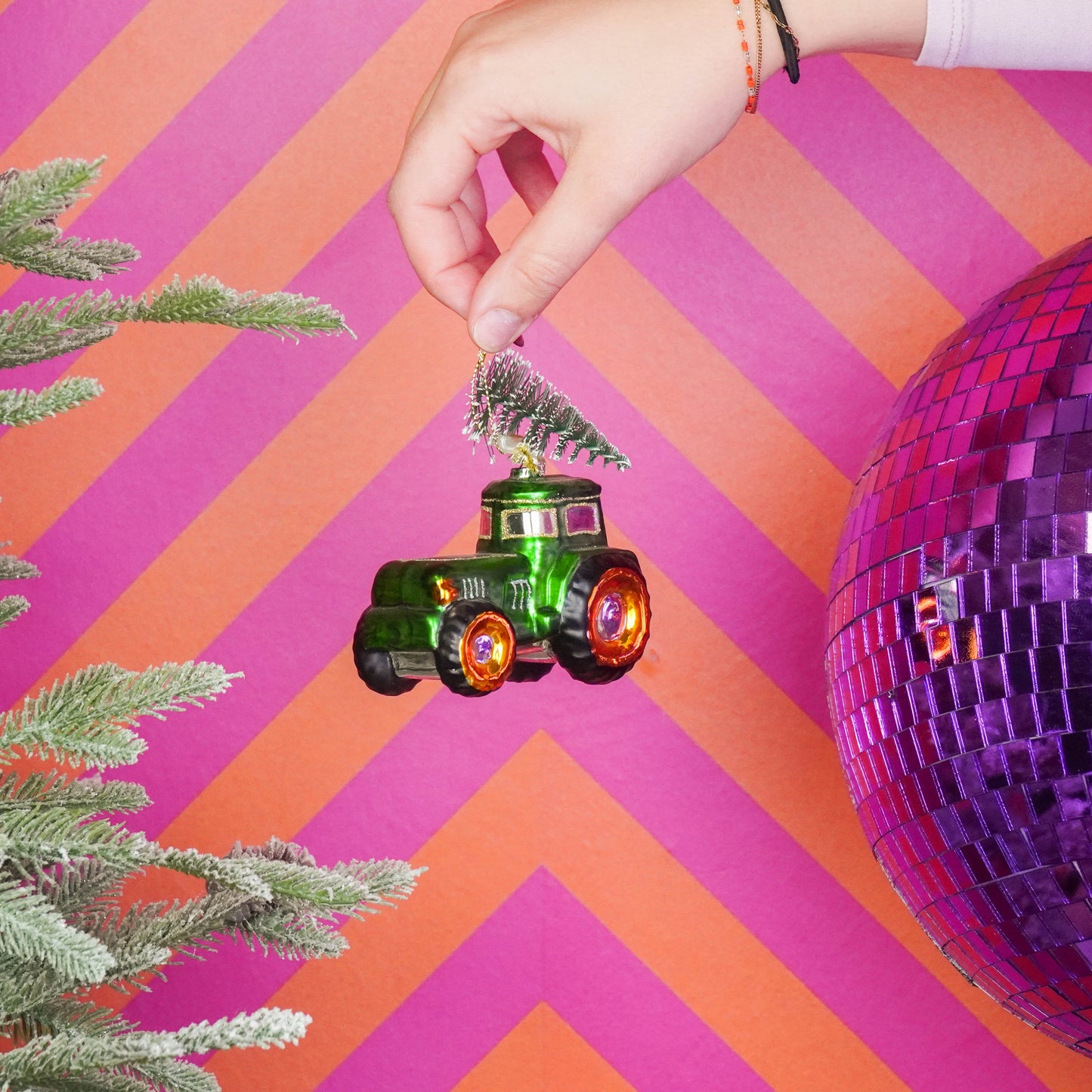 Xmas Hanger - Tractor - Glass - Green - 9x5x10cm