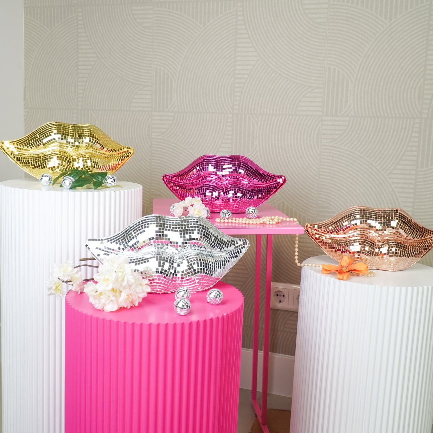 Ornament - Disco- Lips - Glass - Gold - 29x10x13,5cm