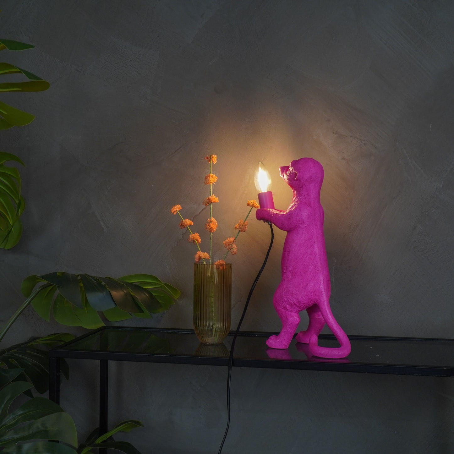 Table Lamp - Meerkat - Polyresin - Pink - 15x10x38cm