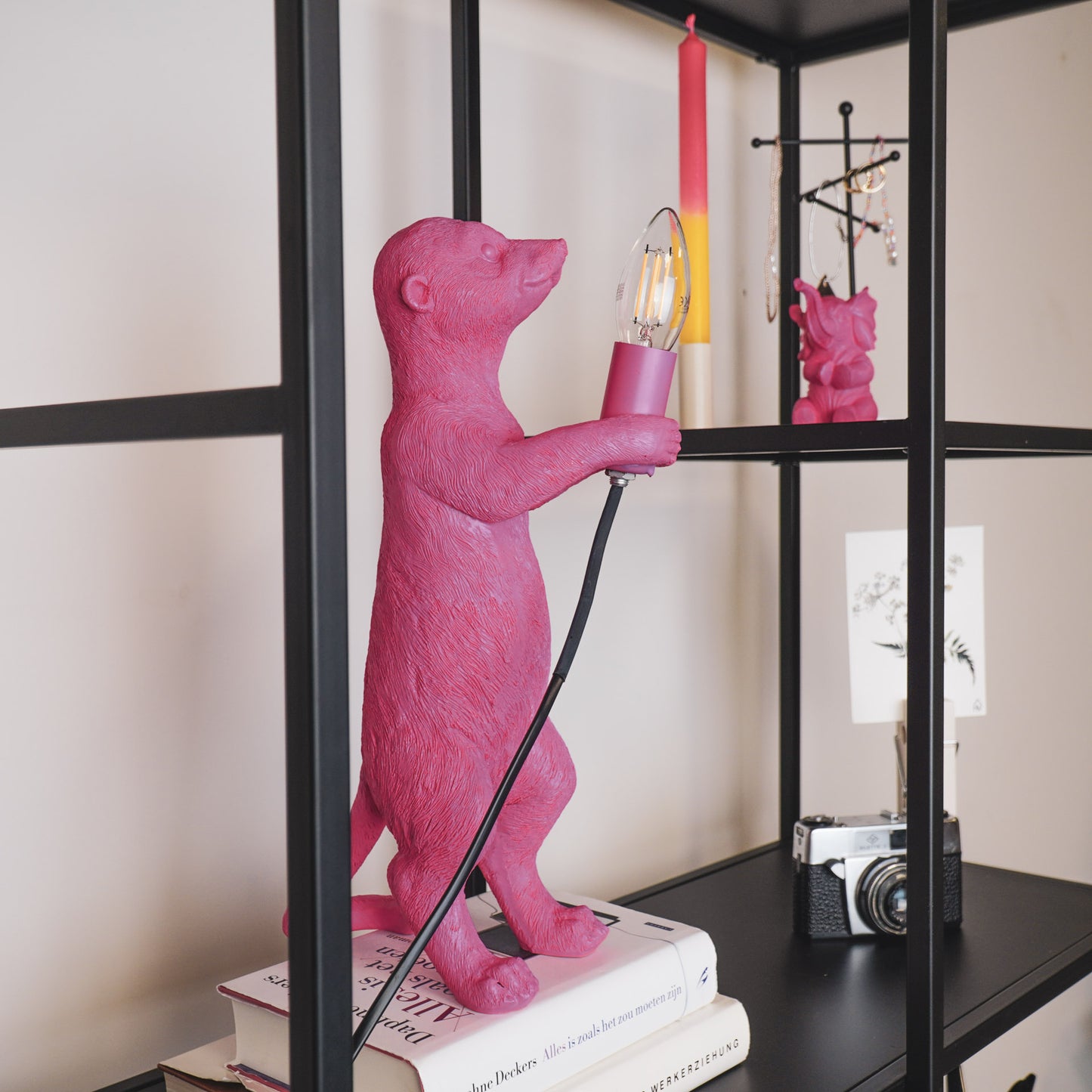 Table Lamp - Meerkat - Polyresin - Pink - 15x10x38cm