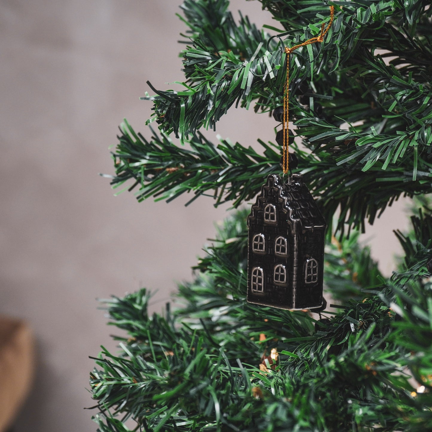 Xmas Hanger - House - Ceramics - Black - 3,5x2x6,5cm