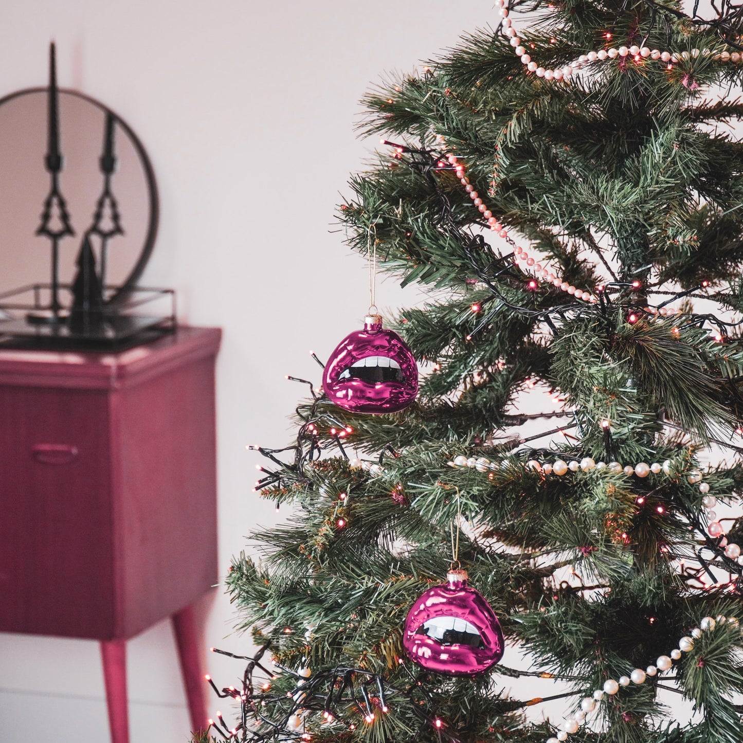 Ornament - Xmas hanger - Lip - Glass - Pink - 8,5x3,5x8,5cm