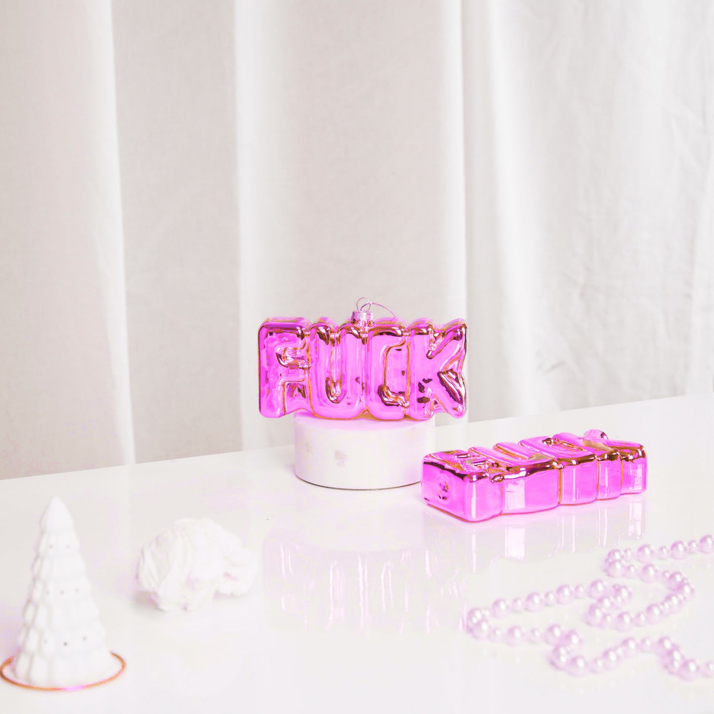 Ornament - Xmas Hanger - Fuck - Pink - Glass - 4,5x3,5x7,5cm
