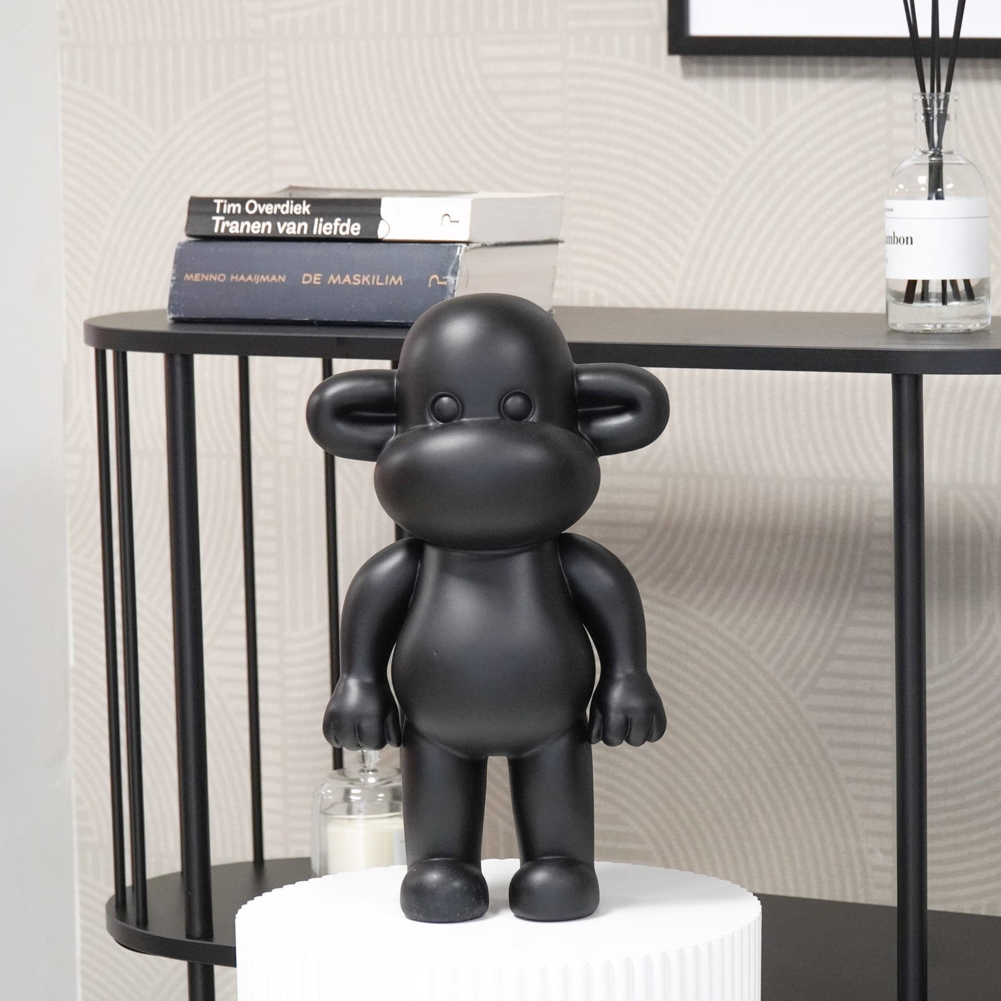 Ornament - Monkey Figurine 'The Legend'- Polyresin - Black - 33x21x50cm