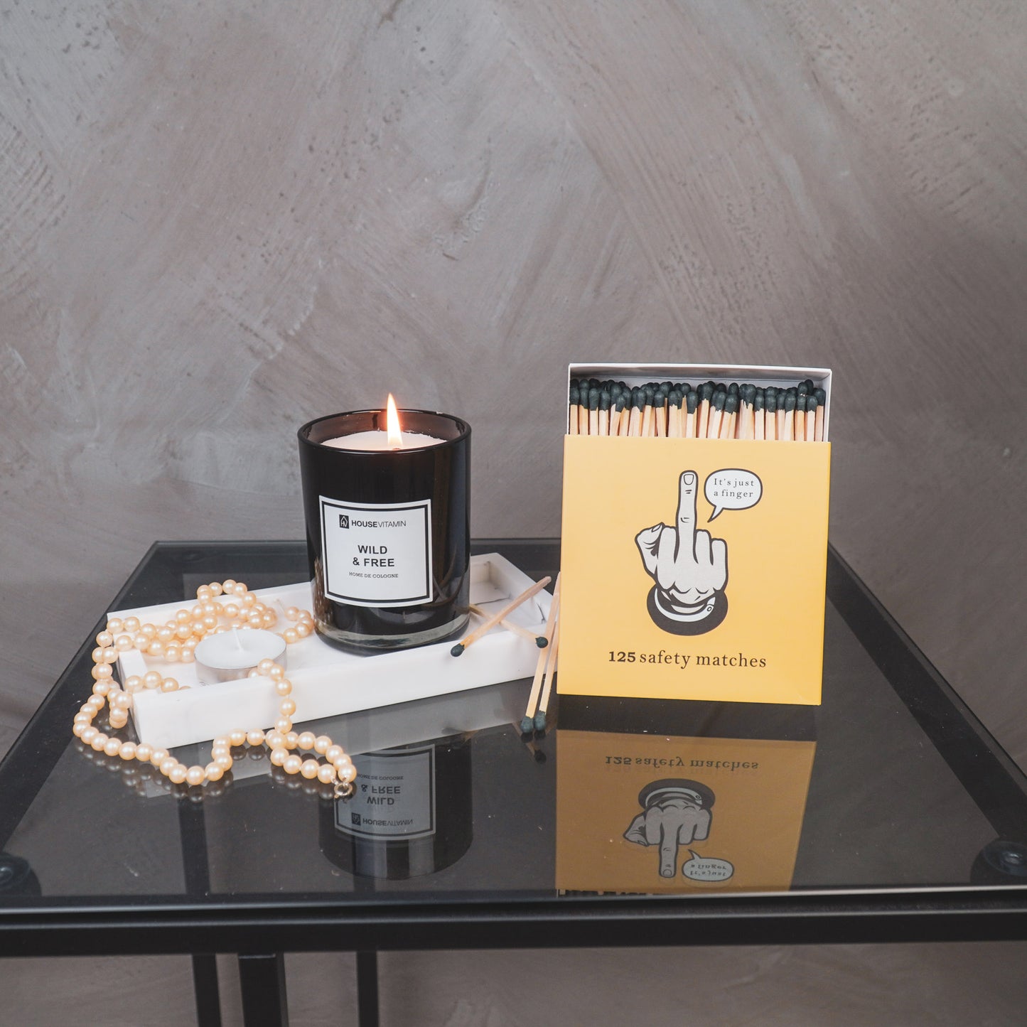 Matchbox - Lucifer Box Middle Finger- Yellow - 11x11x3cm