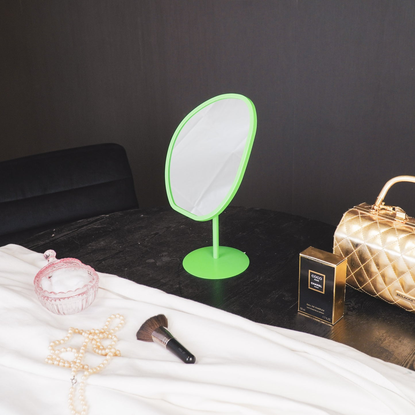 Make up Mirror- Round - Green - 16,5x12x31,5cm