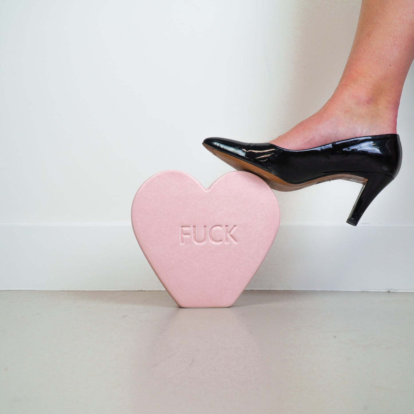 Ornament- Candy Heart 'FUCK'- Light Pink- 20x4x18,5cm