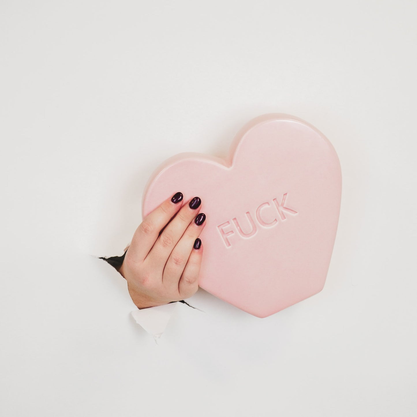 Ornament- Candy Heart 'FUCK'- Neon Pink- 20x4x18,5cm