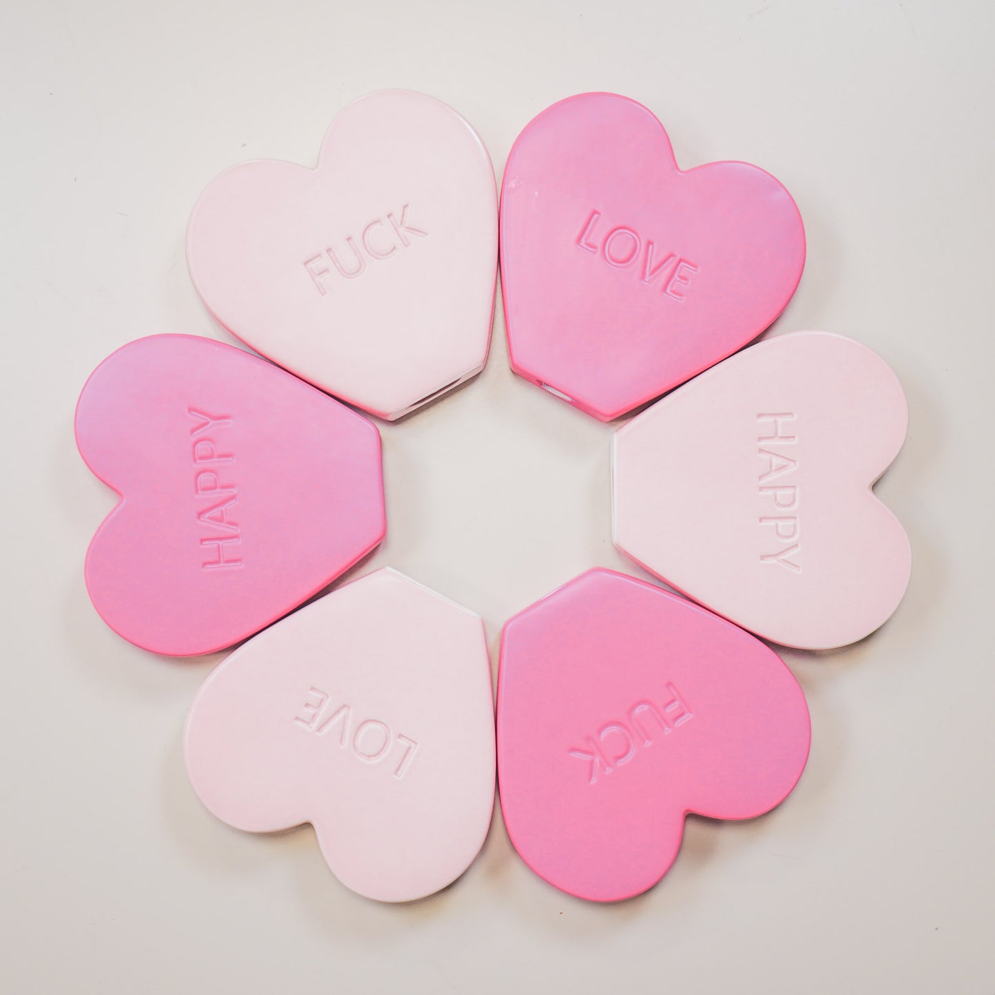 Ornament- Candy Heart 'LOVE'- Neon Pink- 20x4x18,5cm