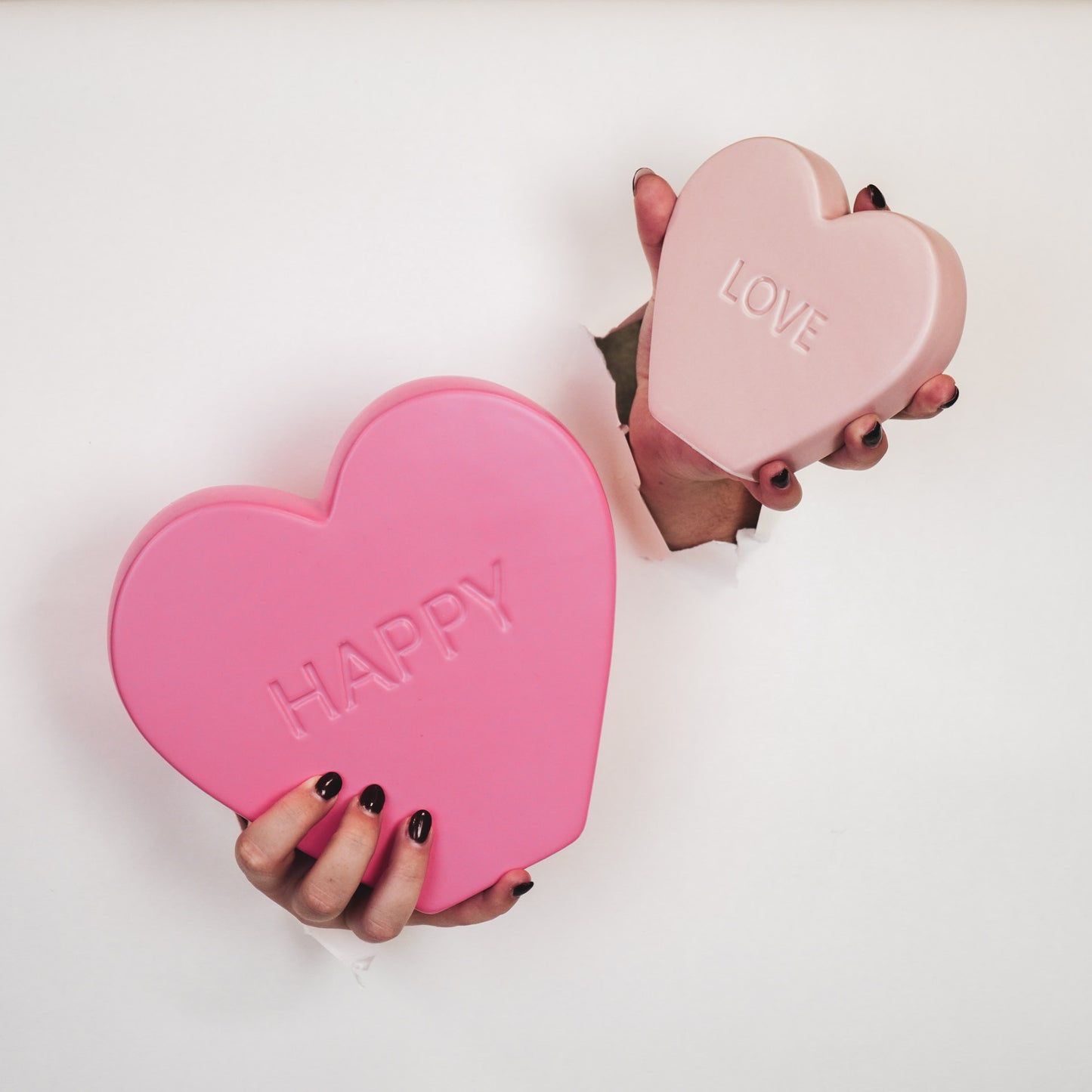 Ornament- Candy Heart  'HAPPY'- Neon Pink- 20x4x18,5cm