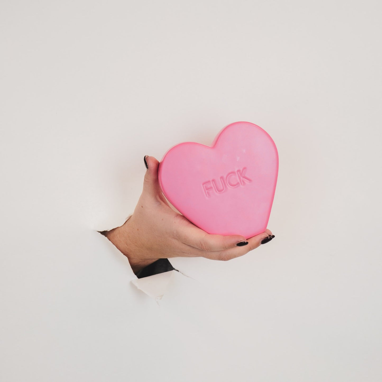 Ornament- Candy Heart 'FUCK'- Neon Pink- 13x4x11,5cm