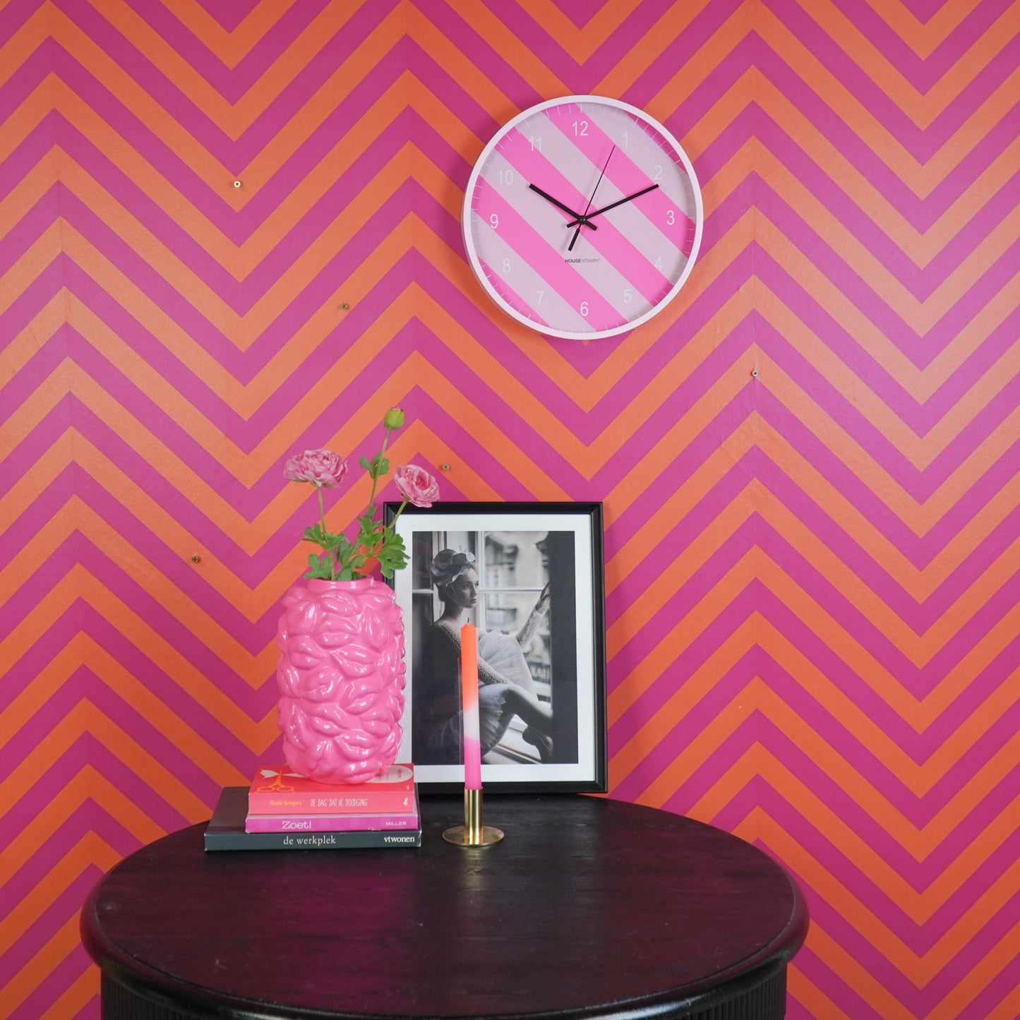 Clock - Wall Clock - Striped Pattern - Pink - 35x35x4cm