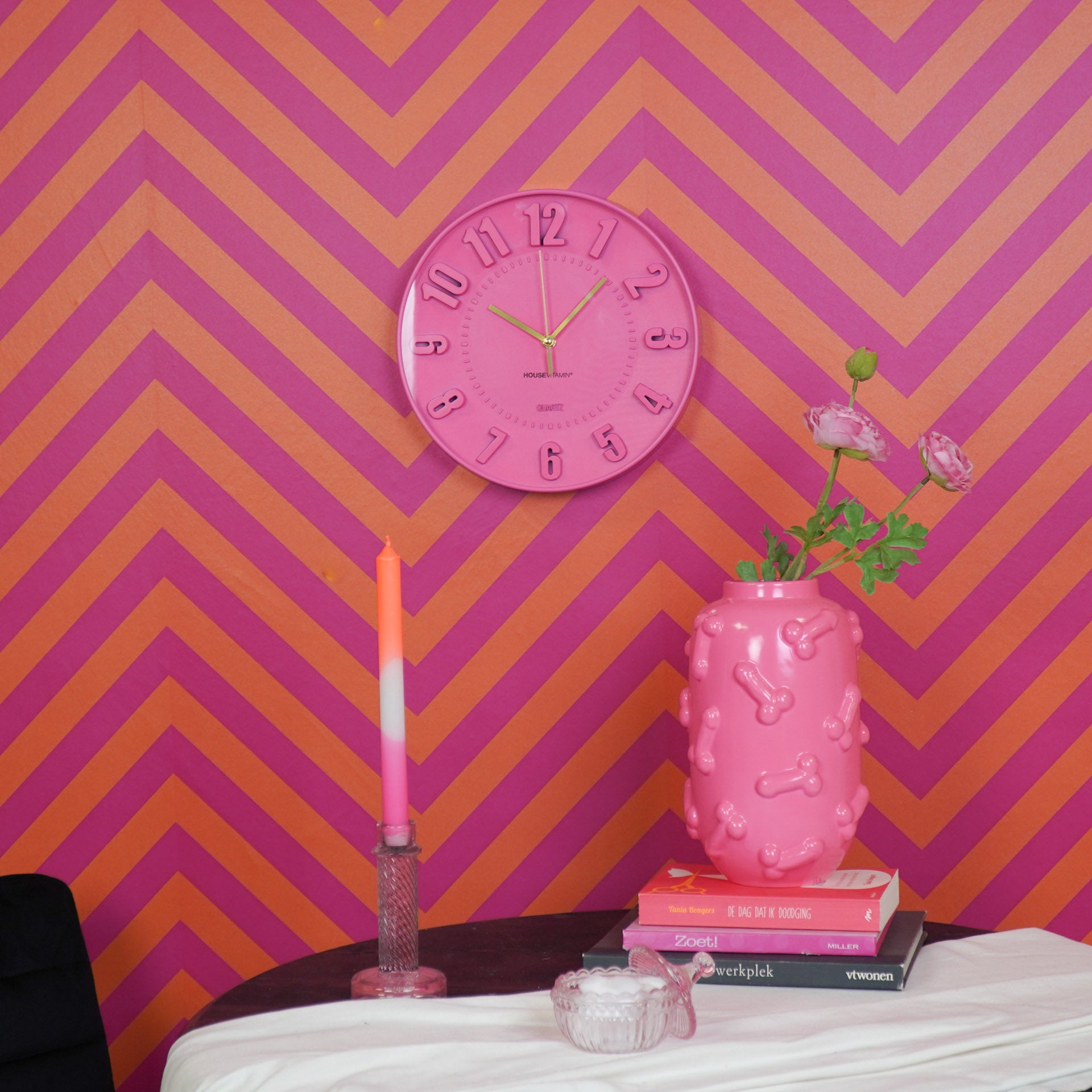 Clock- Wall Clock Numbers- Neon Pink -30x30x4cm