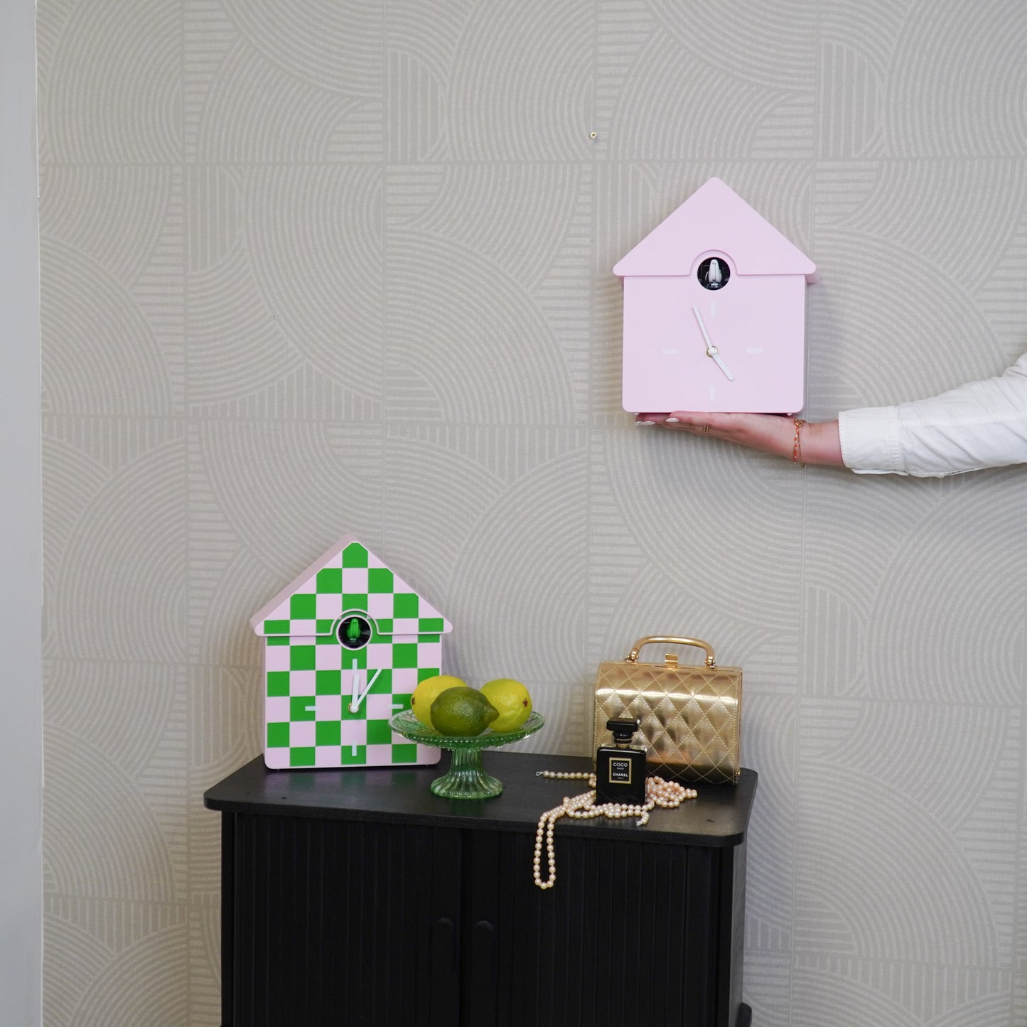 Clock- Wall Clock Cuckoo- Pattern- Green/Pink- 24x27x9cm
