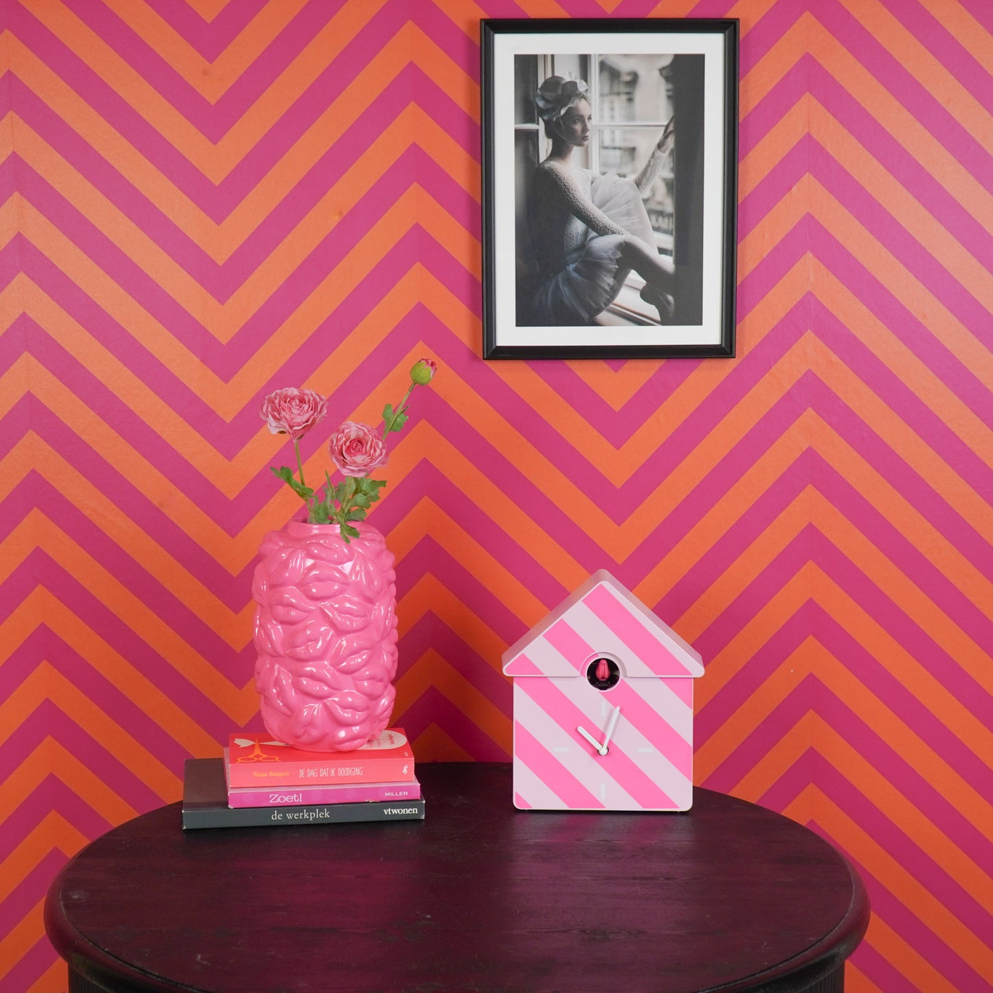 Clock- Wall Clock Cuckoo- Striped Pattern/Pink- 24x27x9cm