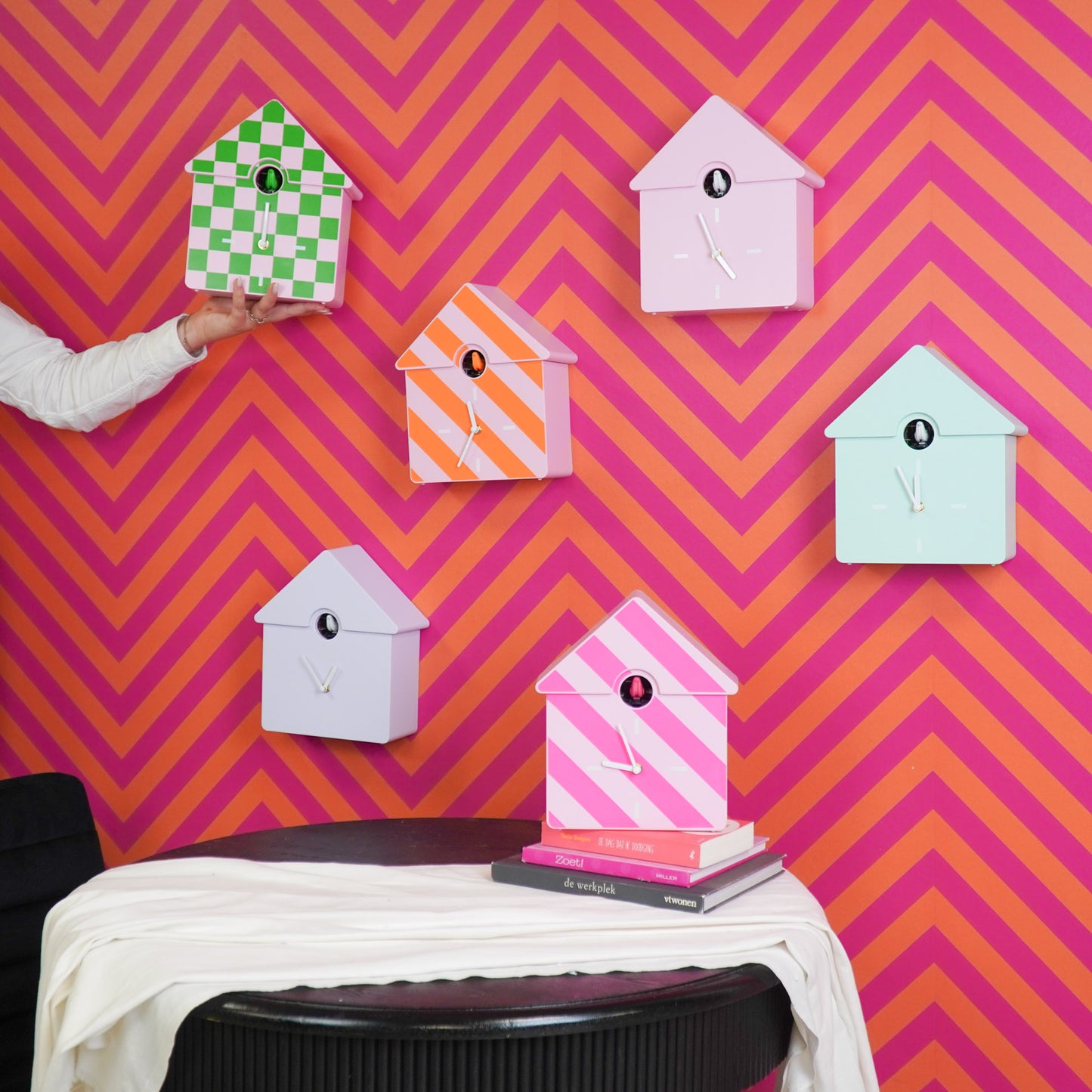 Clock- Wall Clock Cuckoo- Pattern- Orange/ Pink- 24x27x9cm