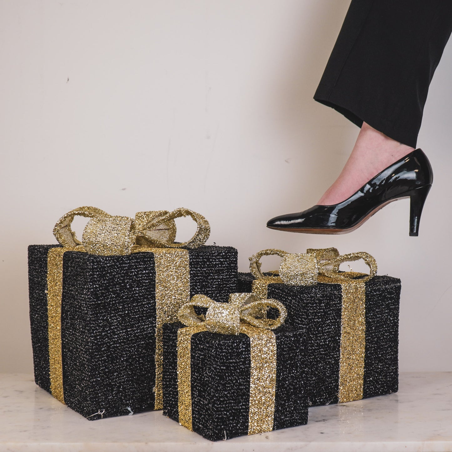 Led Xmas Gift - S3 - Polysterene - Black/Gold -15/20/25cm