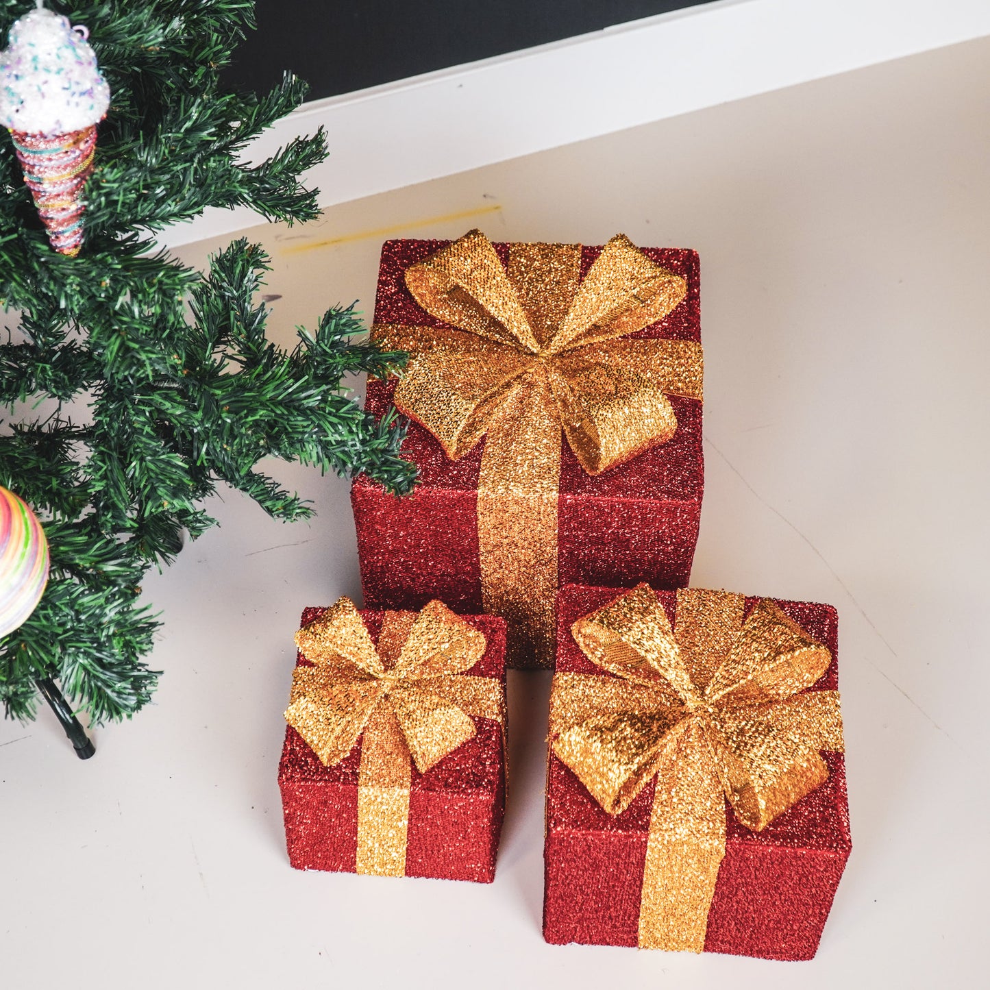 Led Xmas Gift - S3 - Polysterene - Red/Gold -15/20/25cm