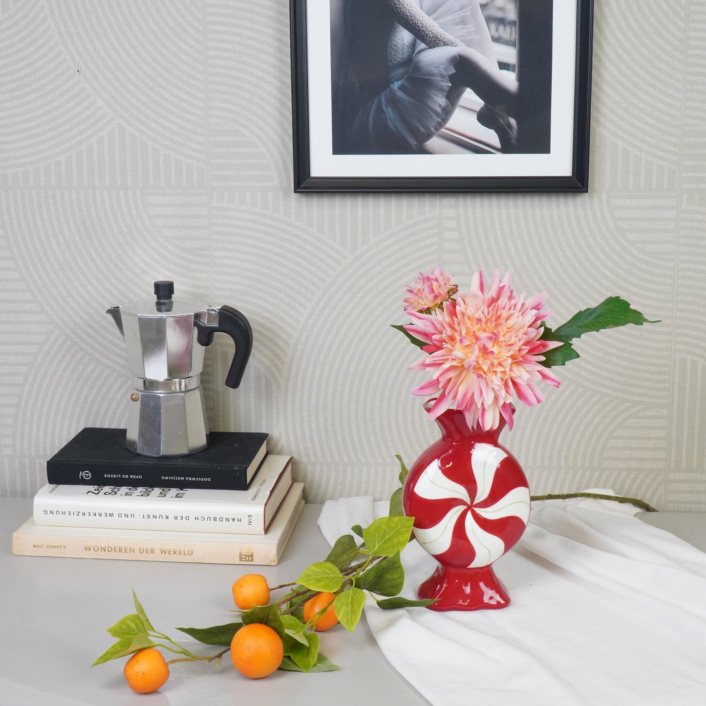 Flower Vase- Toffee Candy- -Ceramic-Red/ White- 12x6,5x20cm