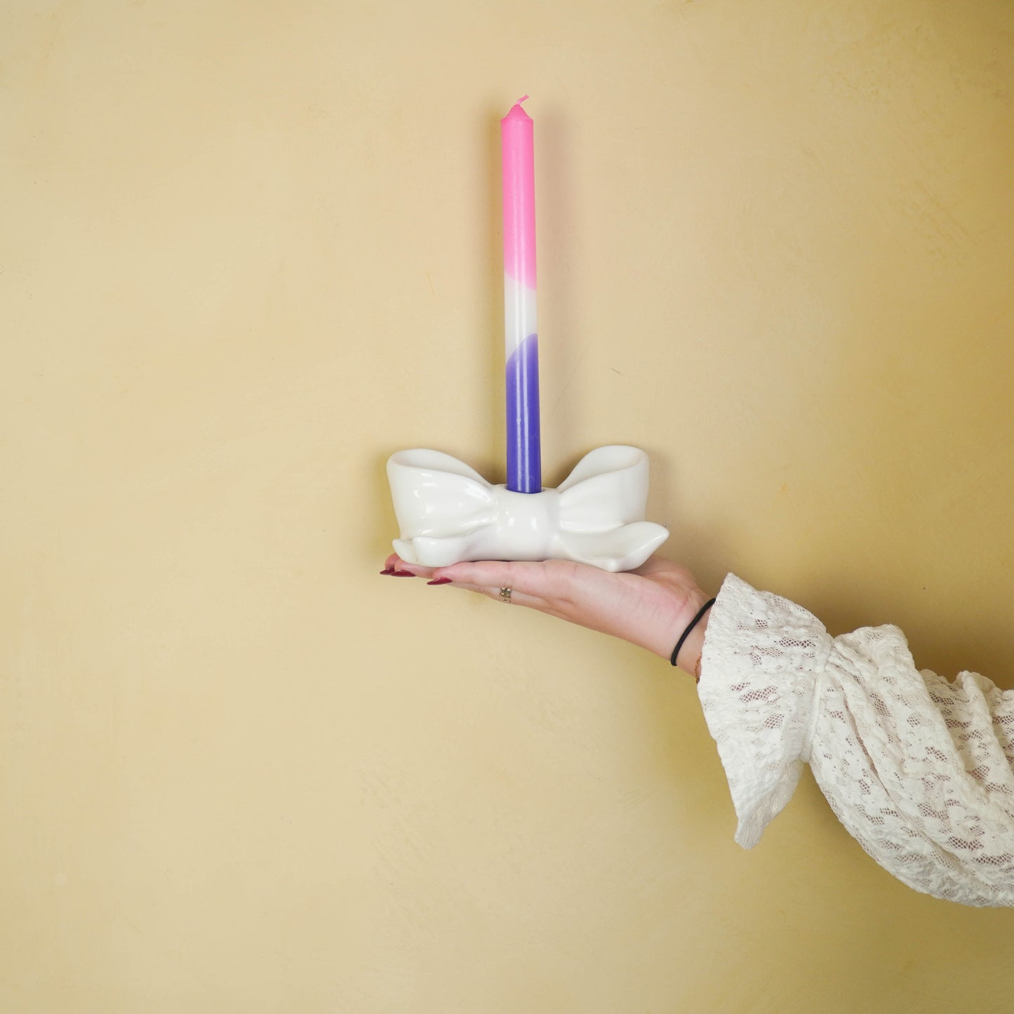 Candle Holder- Bow- Ceramic-White- 18x9x7 cm