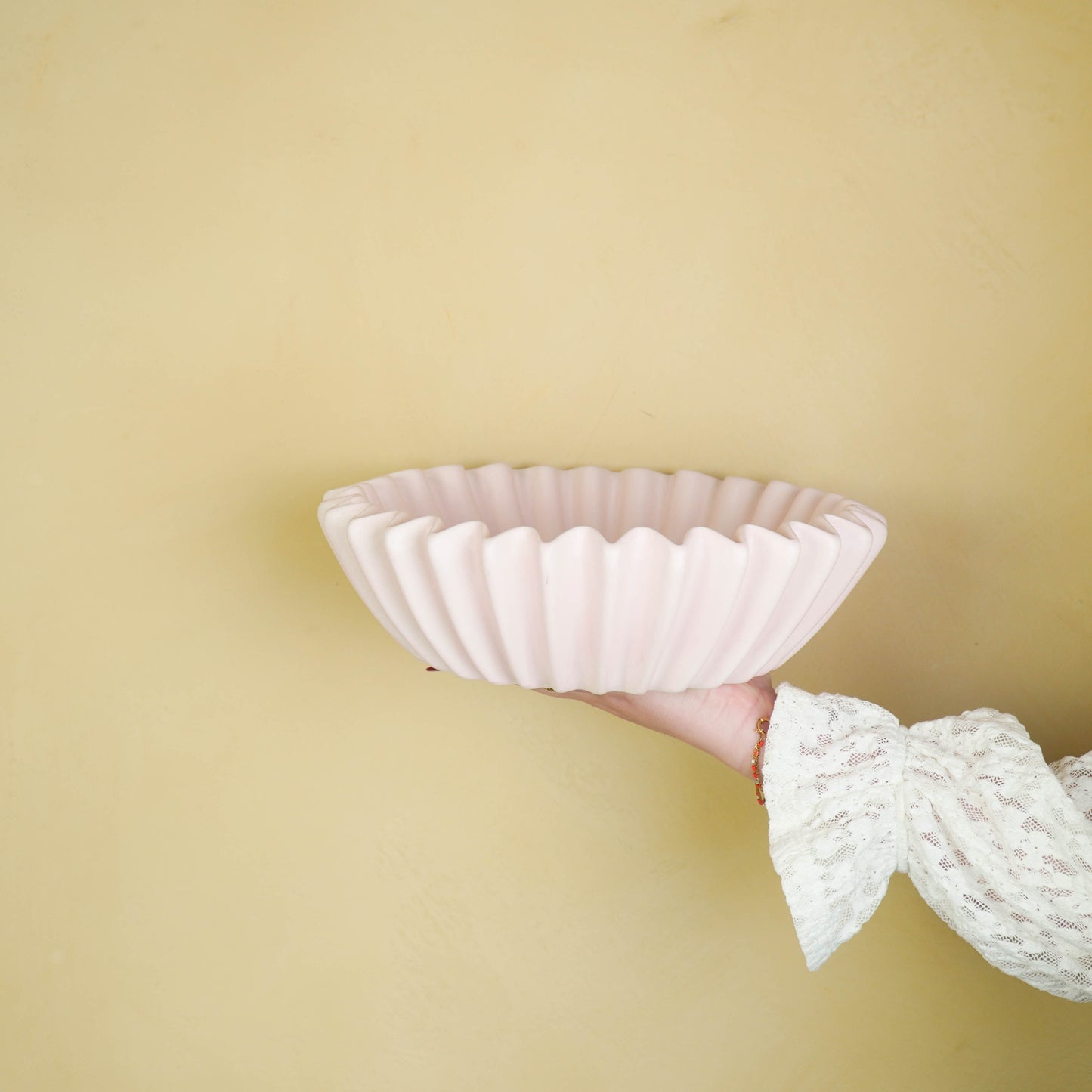 Bowl- Pleated Bowl - Ceramics- Light Pink- 29,5x29,5x9cm