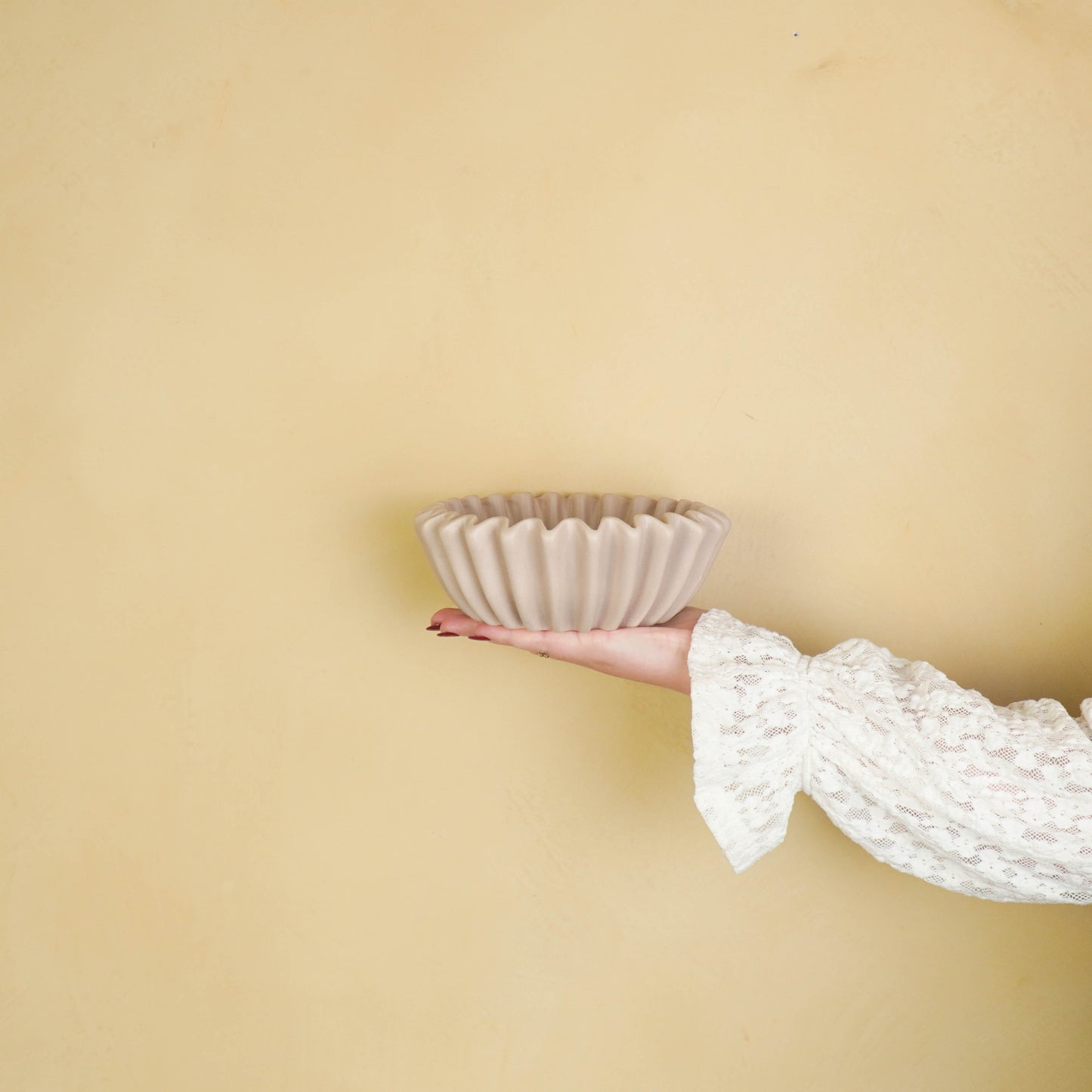 Bowl- Pleated Bowl - Ceramics- Taupe- 20x20x7 cm