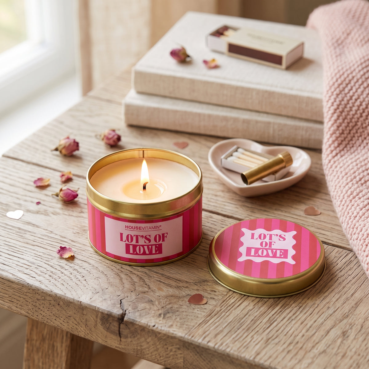 Scented Candle Display – 24 Feel Good Tin Candles – 23 x 30.5 x 21 cm