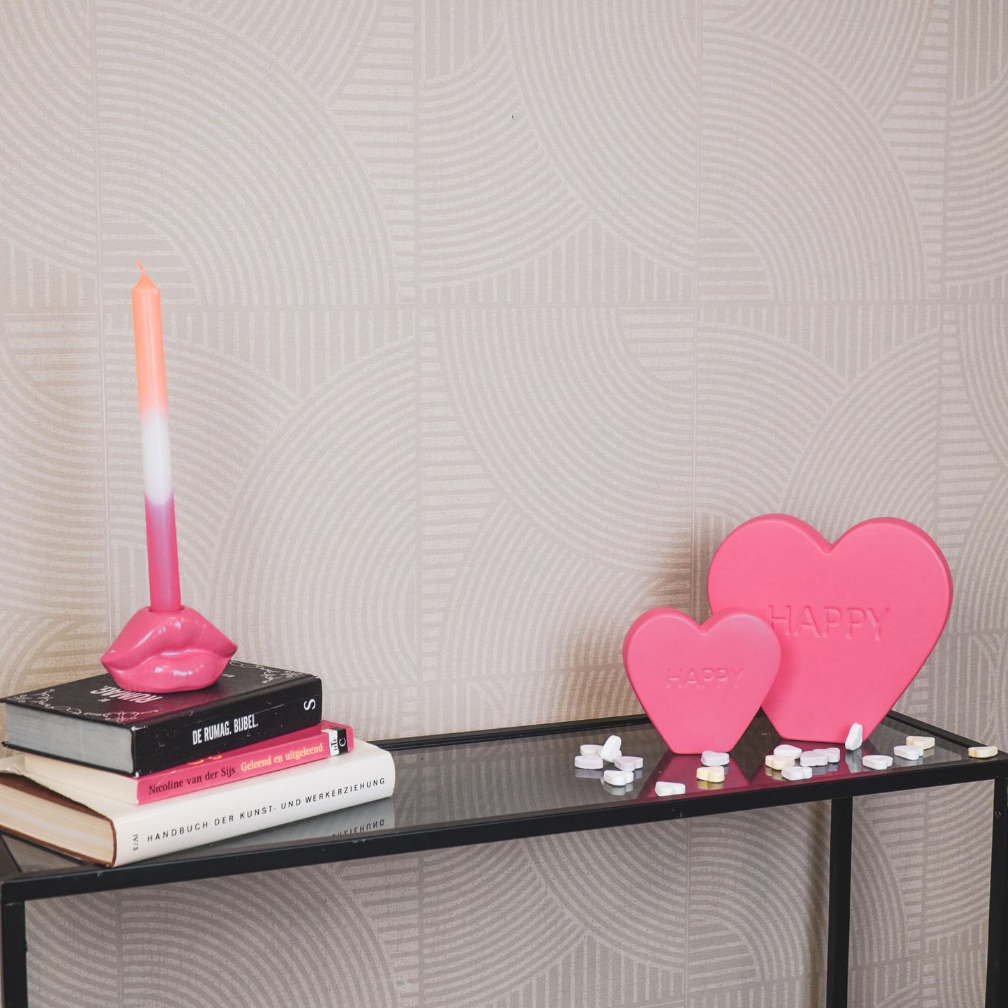 Ornament- Candy Heart  'HAPPY'- Neon Pink- 20x4x18,5cm