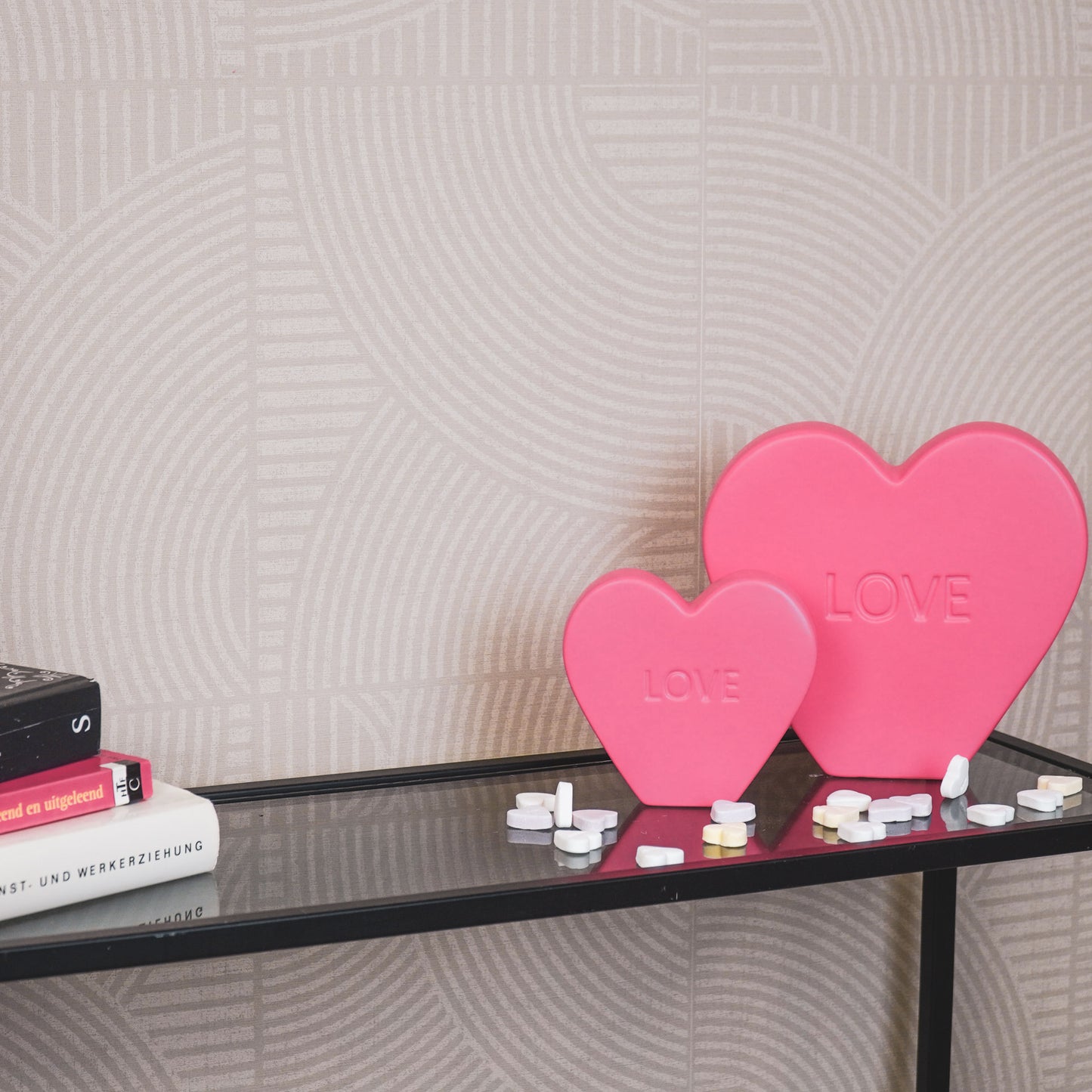 Ornament- Candy Heart 'LOVE'- Neon Pink- 20x4x18,5cm