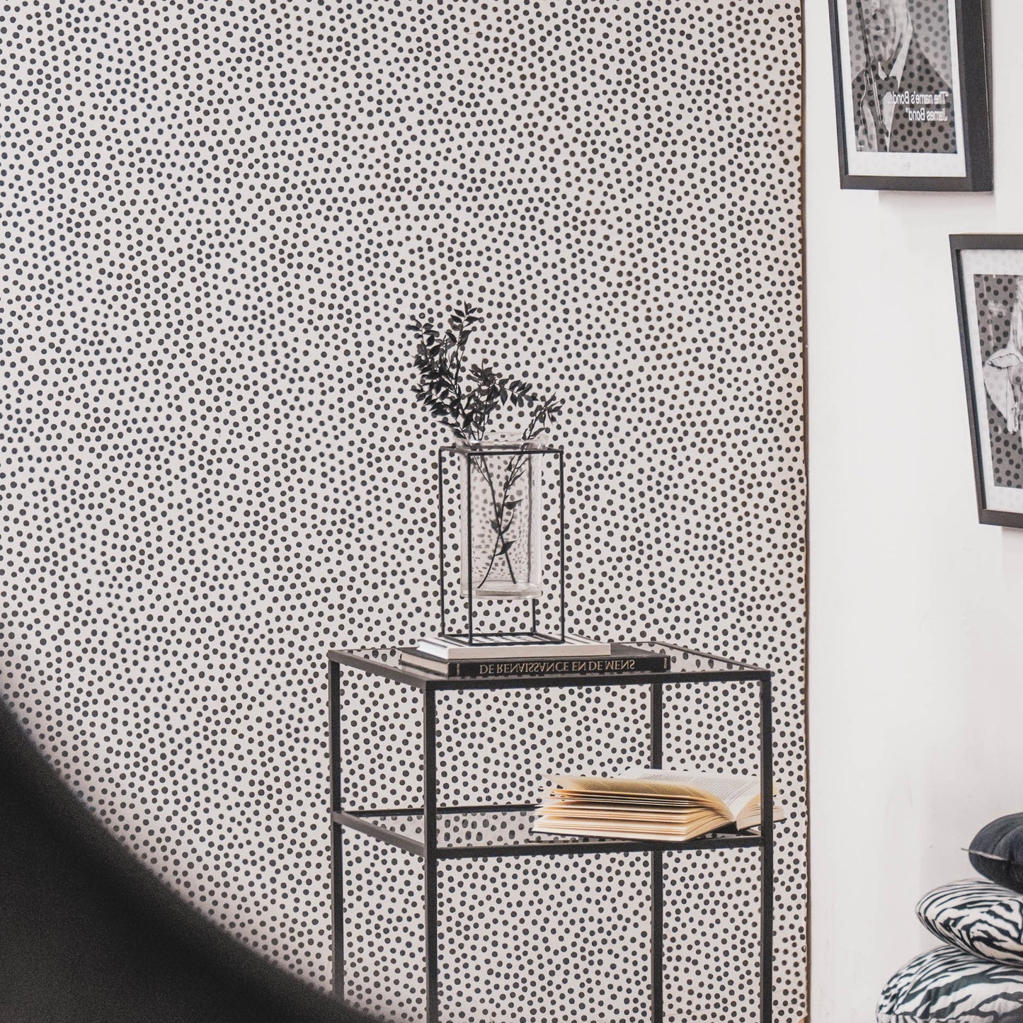 HV Metal Vase - Medium - 12,5x12,5x25,5cm
