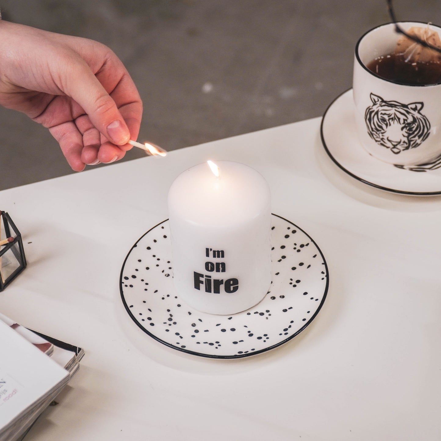 HV Candle White - I'm on Fire - 7x7x10cm