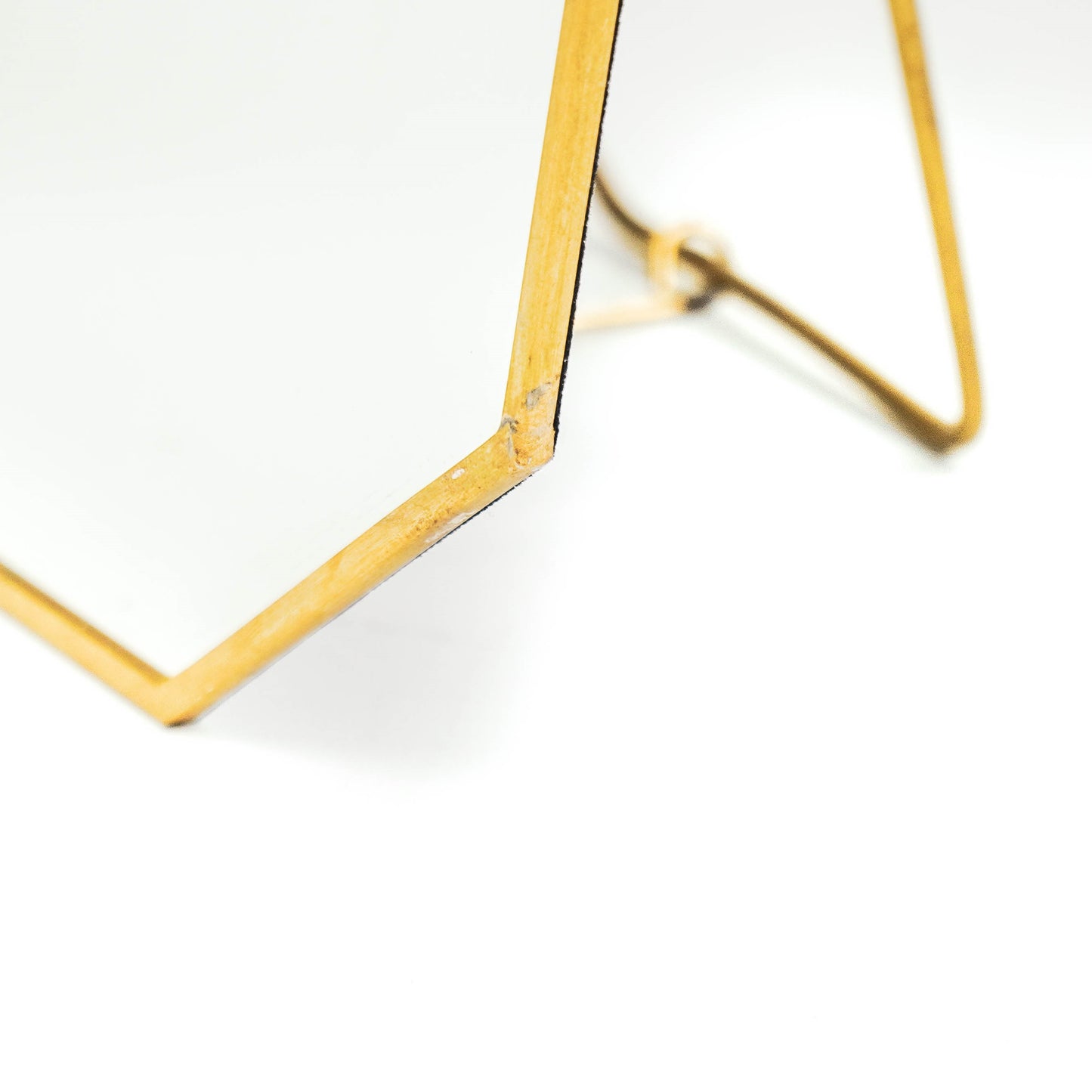 HV Octagular Mirror - Brass - 30x20x1cm