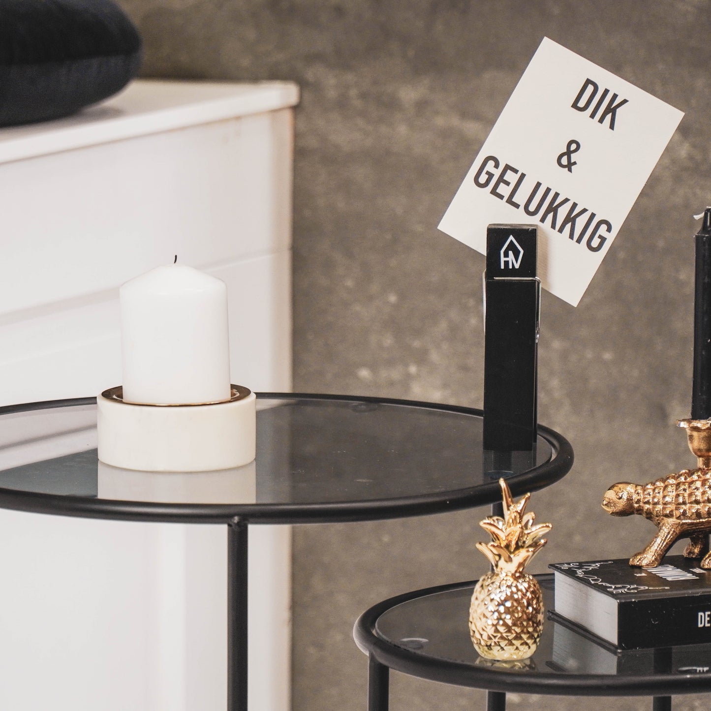 HV Marble Pillar Candleholder - White/Gold