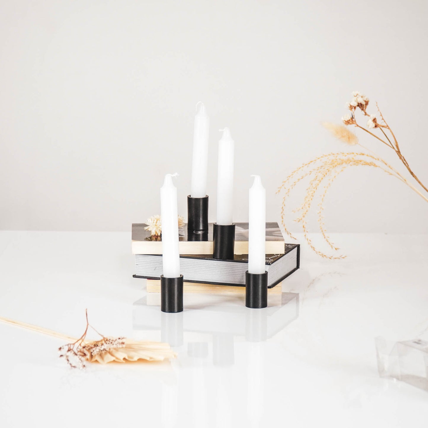 HV Set of 4 Magnetic Candleholders-Black