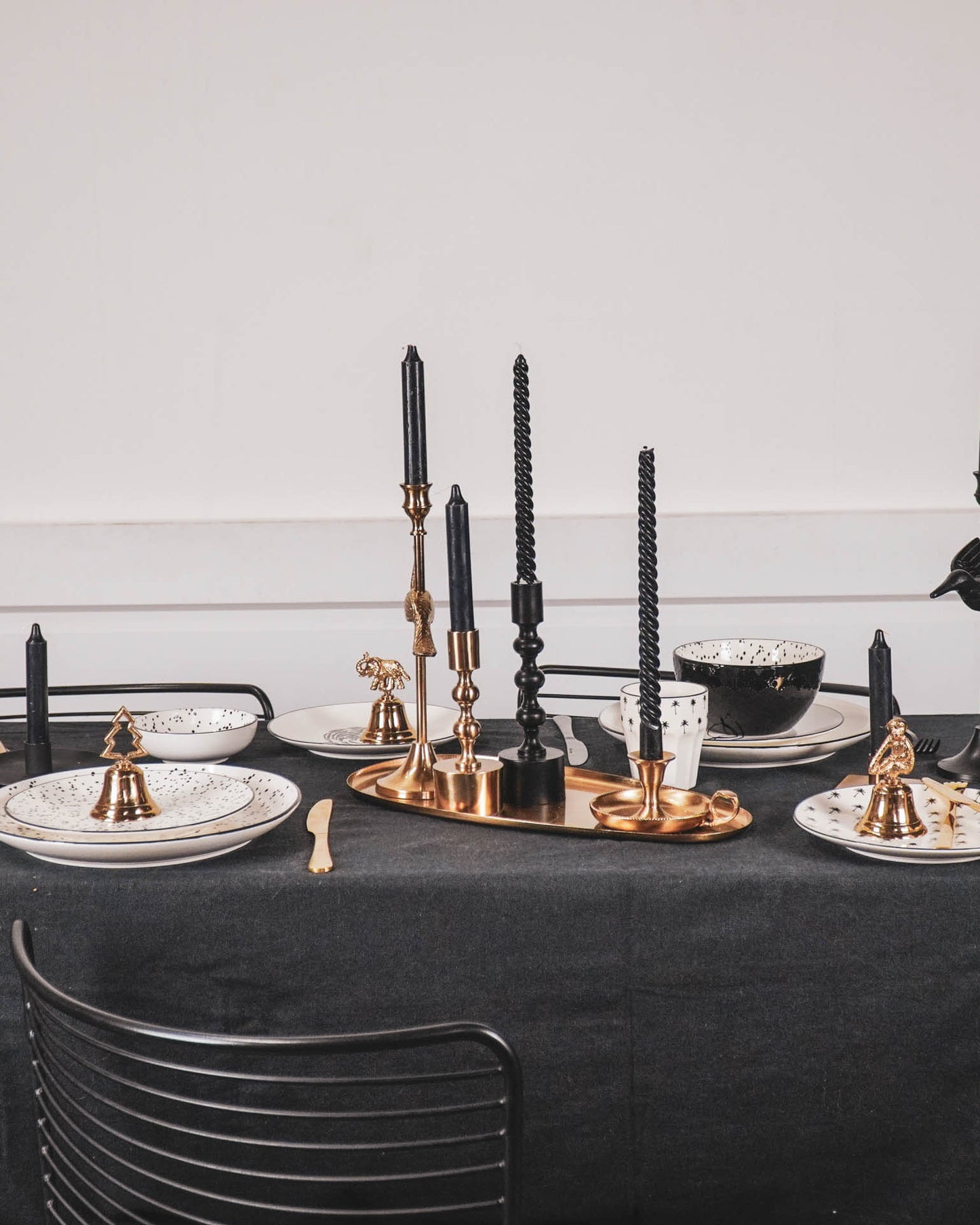 HV Set of 4 Magnetic Candleholders-Black