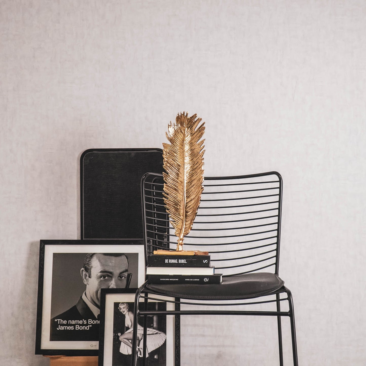 HV Golden Feather- Standing- 15x9x47cm