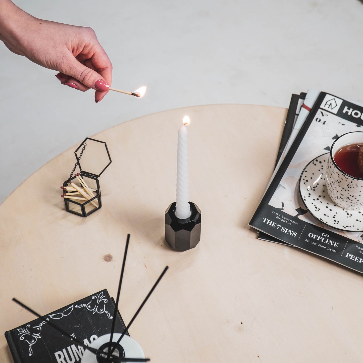 HV Twisted Candles 4 pcs - White - 2x20cm