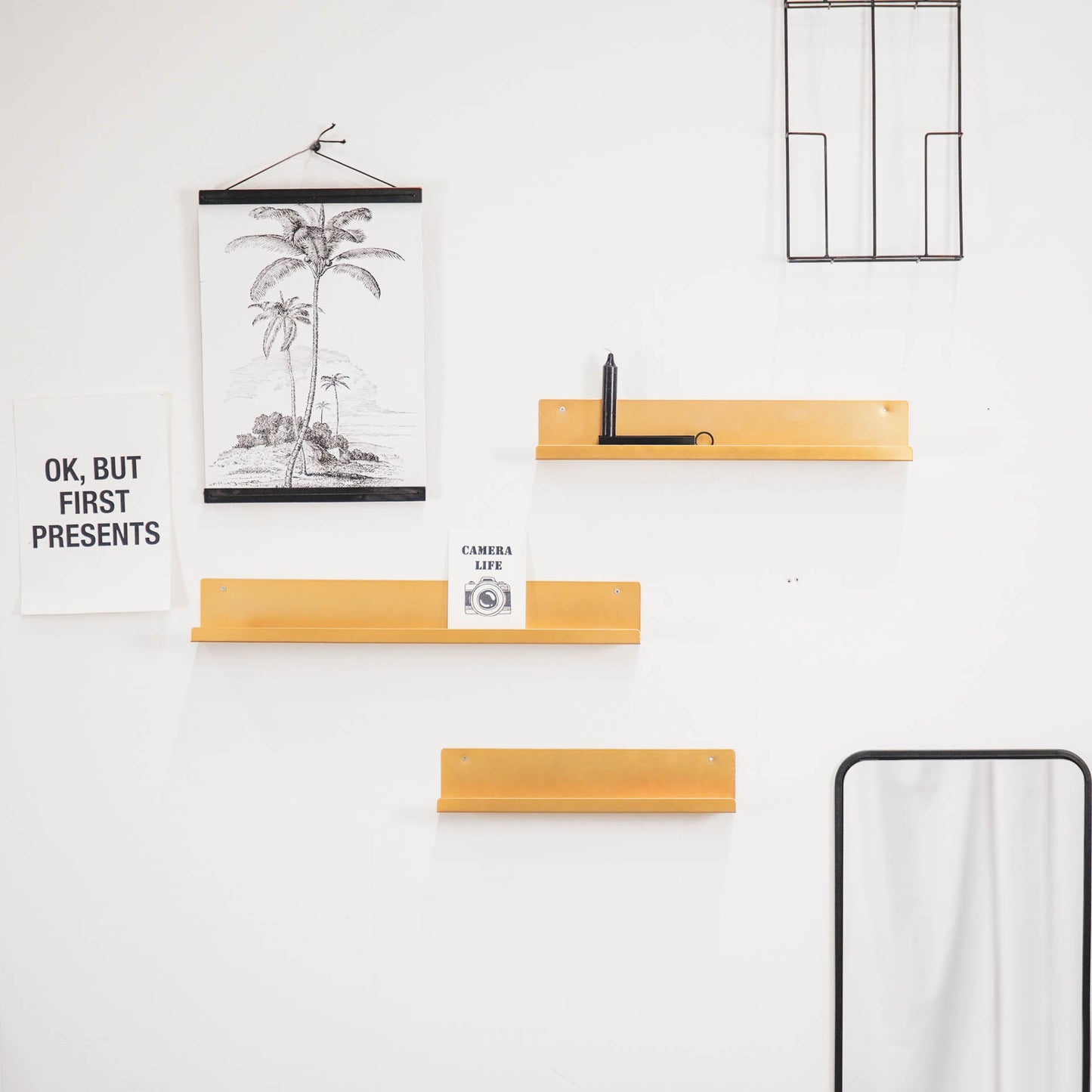 HV Set of 3 Metal Wall Shelfs - Gold