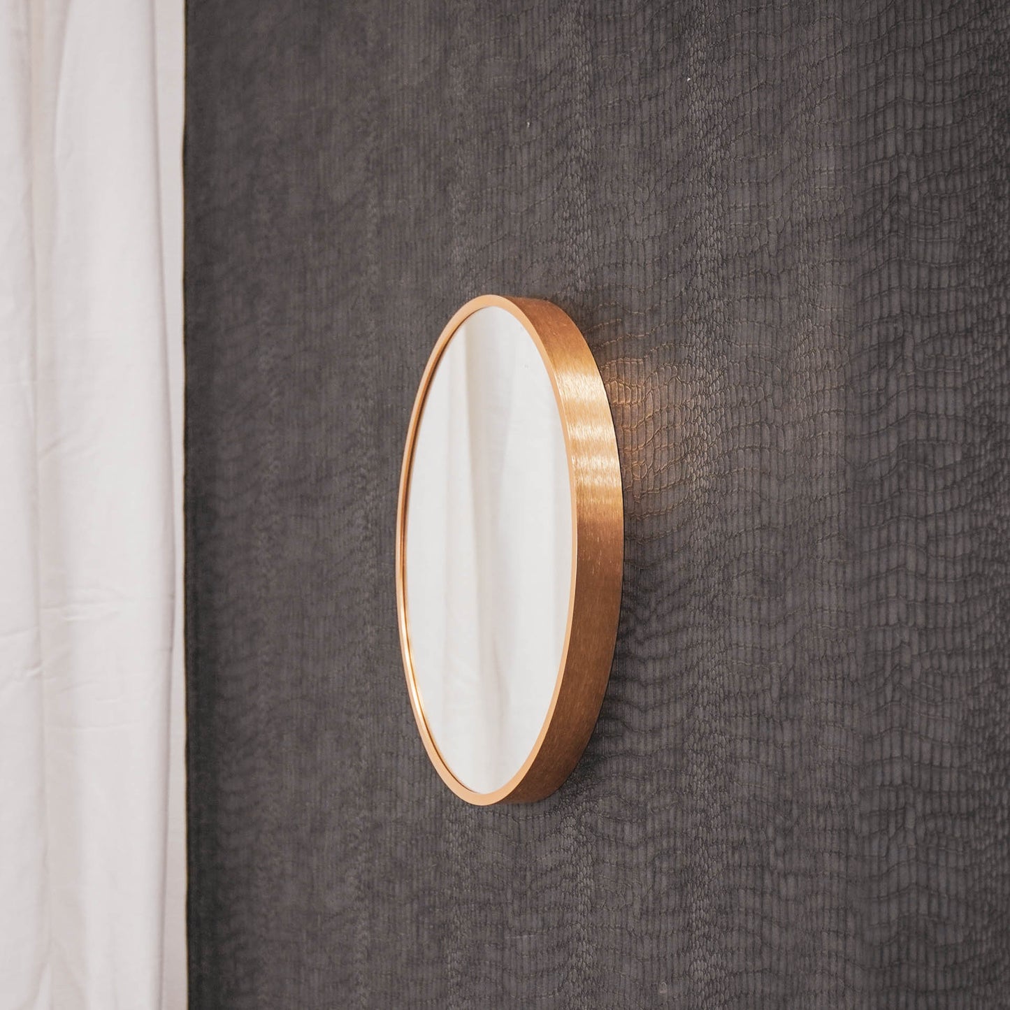 HV Round Mirror - Gold - Ø40cm