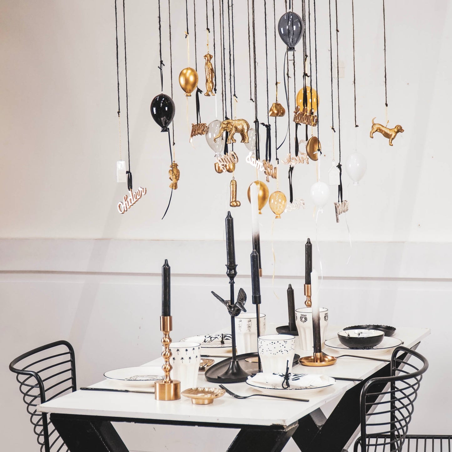 HV Dachshund Hanger - Gold