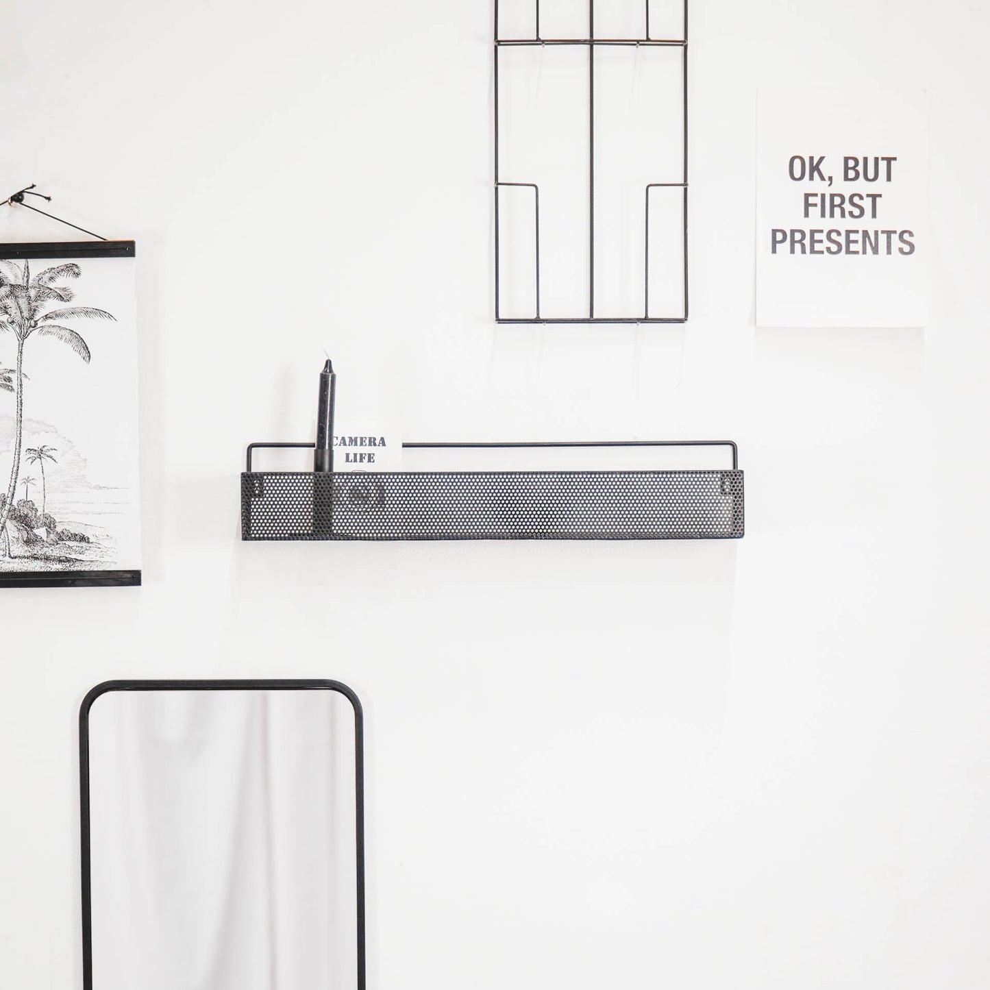 HV Black Metal Shelf - 60x11,5x12cm
